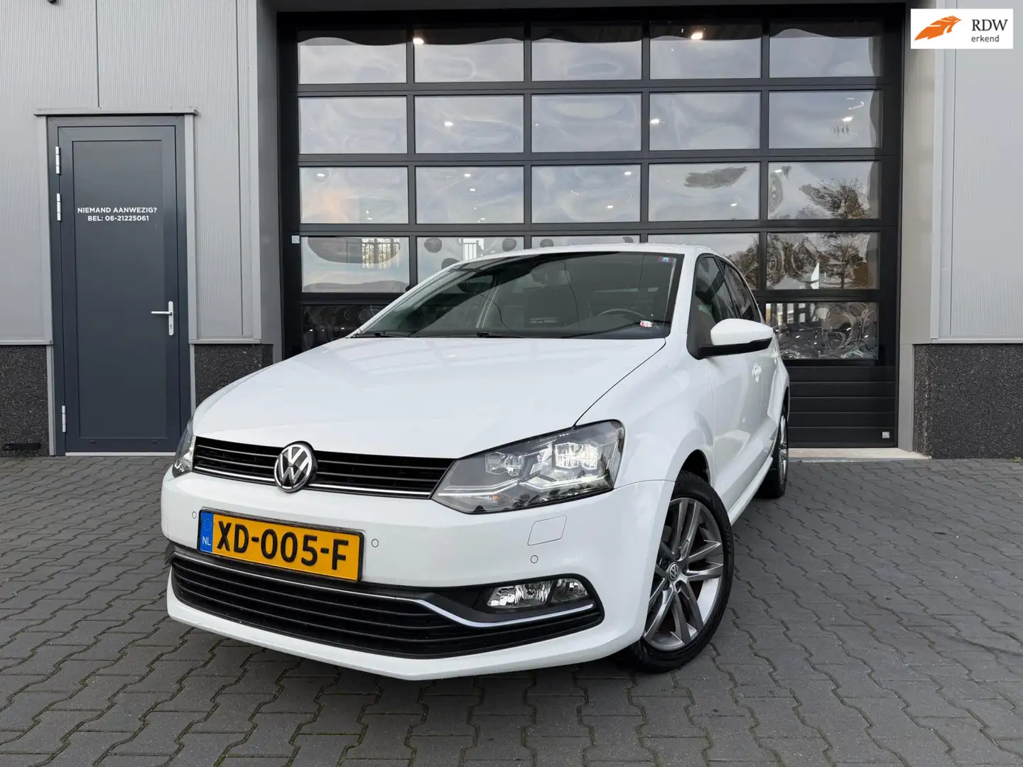 Volkswagen Polo 1.2 TSI Highline automaat stoelverwarming Wit - 1