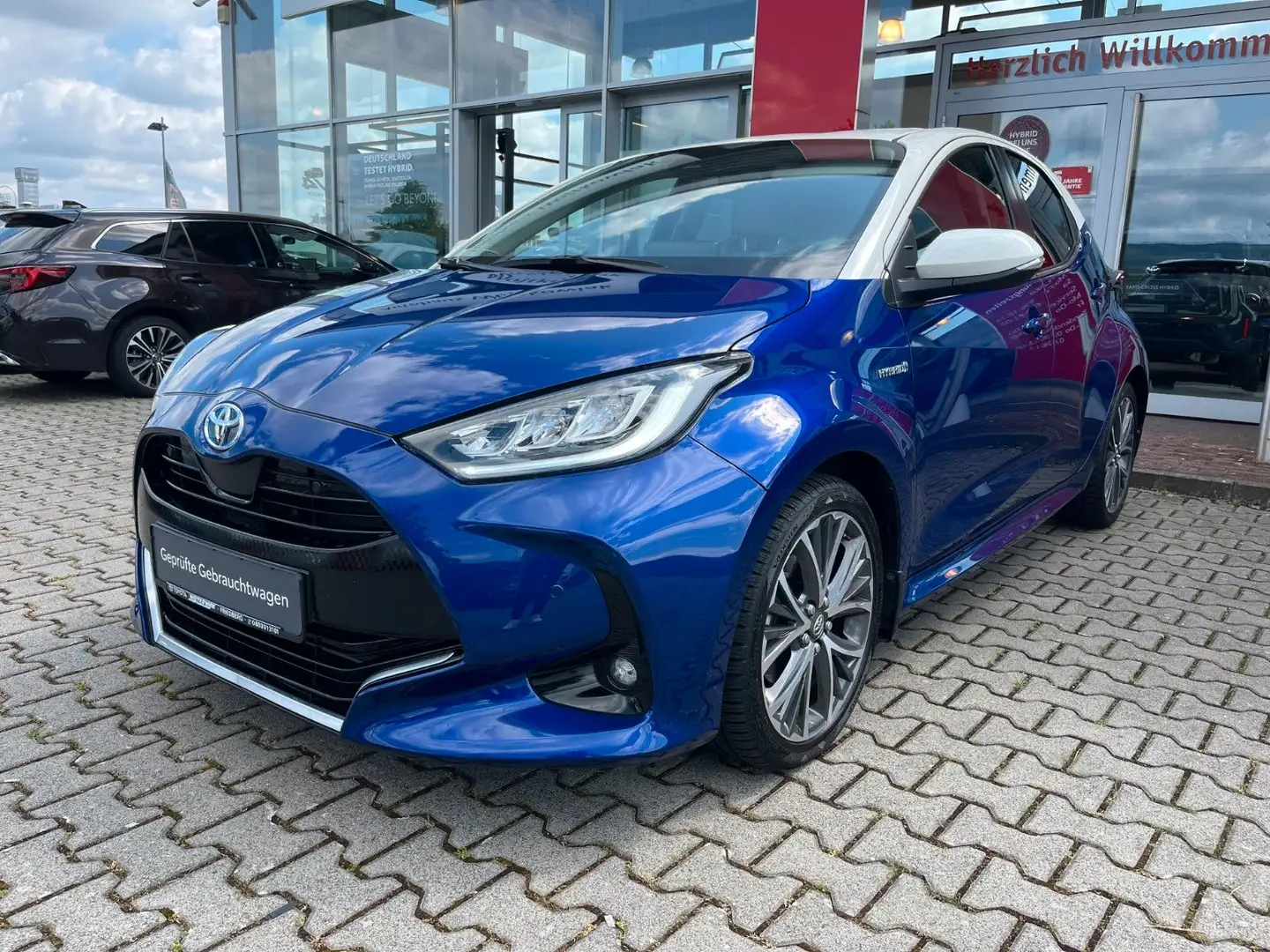 Toyota Yaris Hybrid Elegant*Style*Technik-Paket* Blau - 1