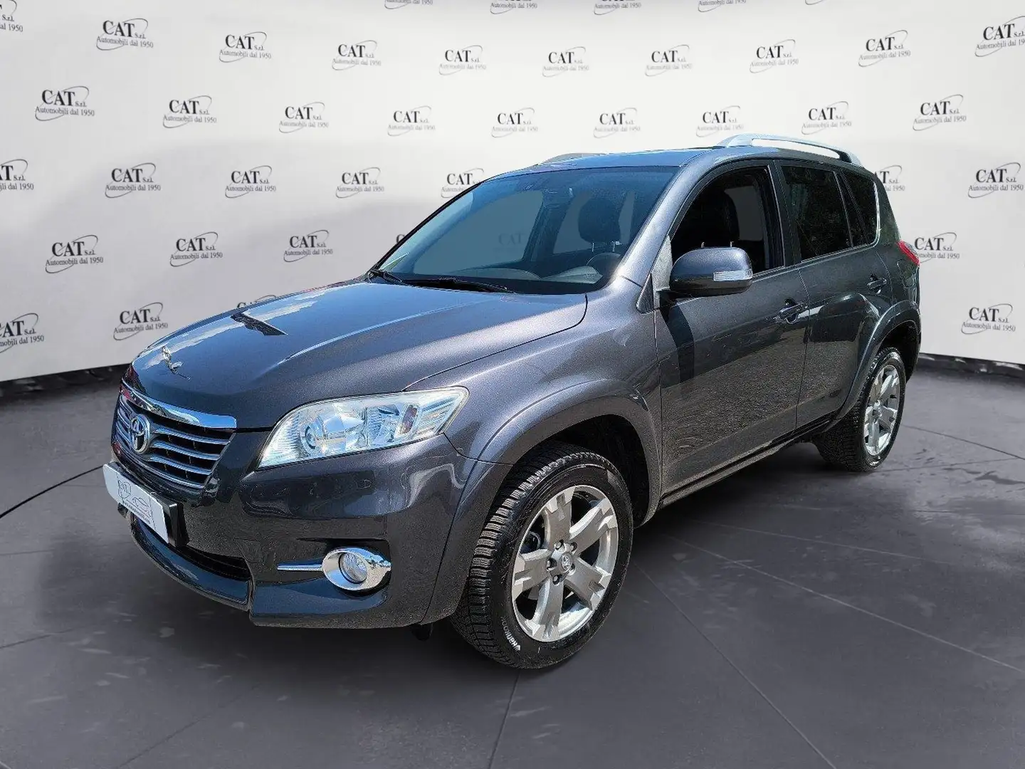 Toyota RAV 4 RAV4 Crossover 2.2 D-Cat A/T 150 CV Executive Grigio - 1