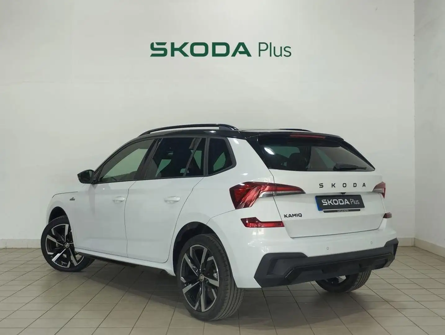 Skoda Kamiq 1.0 TSI Monte Carlo DSG7 85kW Blanco - 2