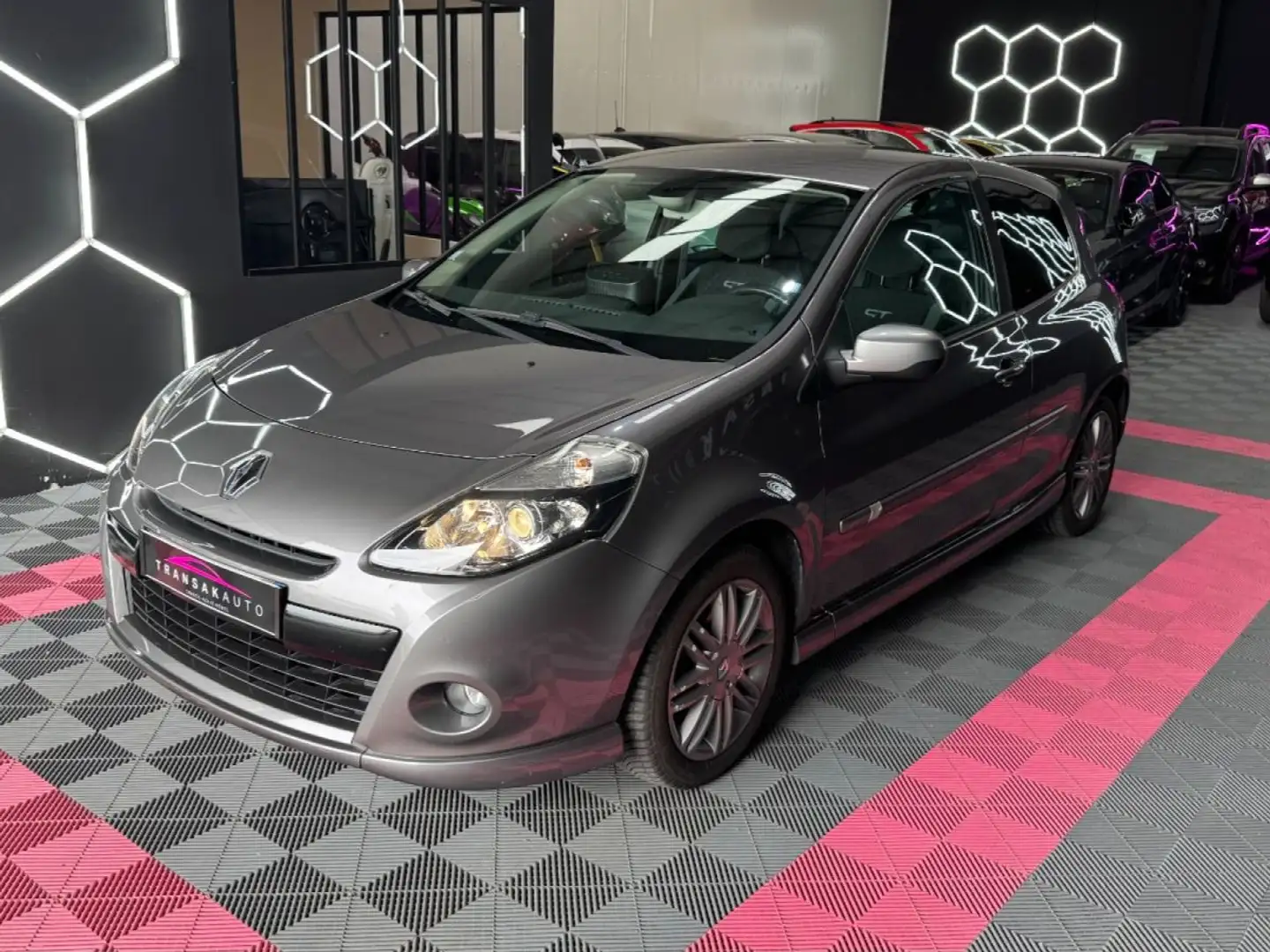Renault Clio III GT 128 ch 1.6 Entretien OK ~ Apple Carplay ~ R Gris - 2