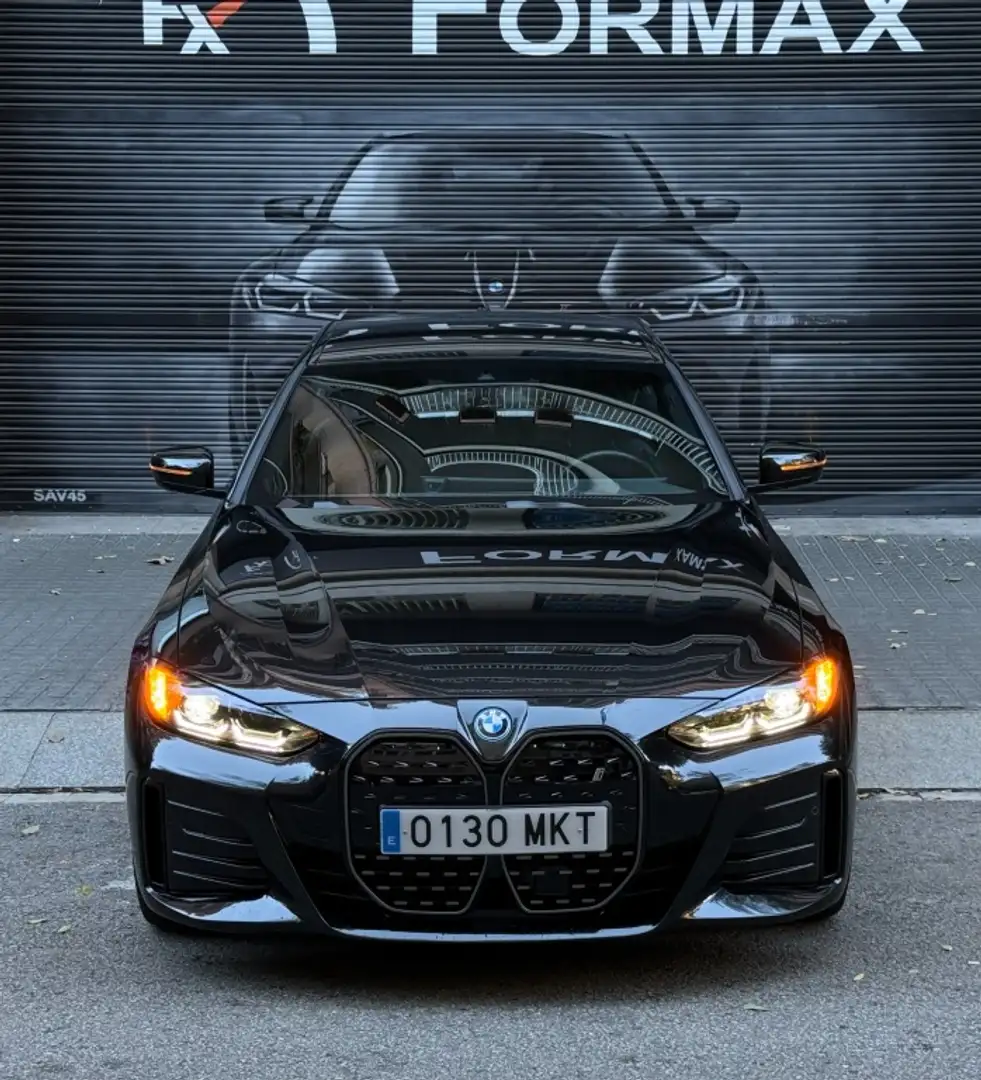 BMW i4 eDrive40 M Sport Zwart - 1