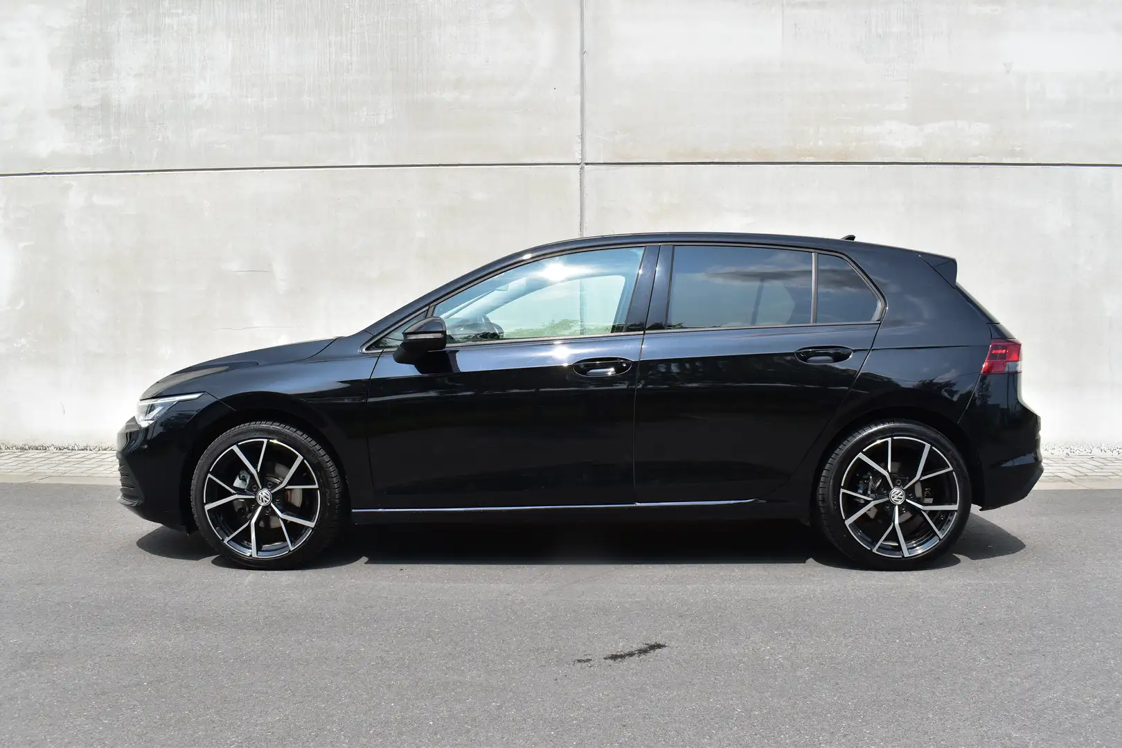 Volkswagen Golf 2.0 SCR TDi *DSG* Jantes R - Navi Noir - 2