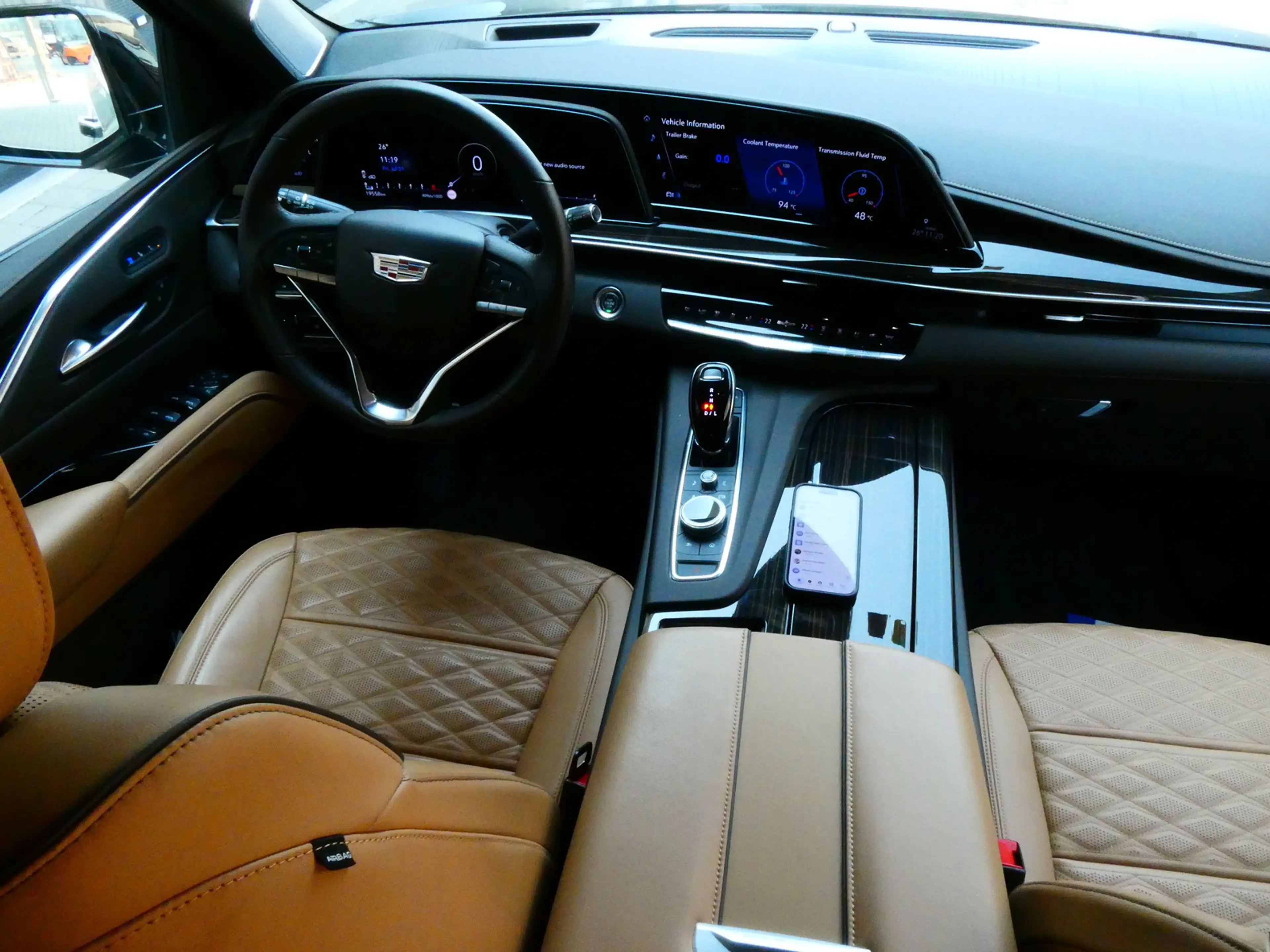 Cadillac Escalade 6.2 V8 LONG VOLL PANO+7SI+ENTERT — photo 10