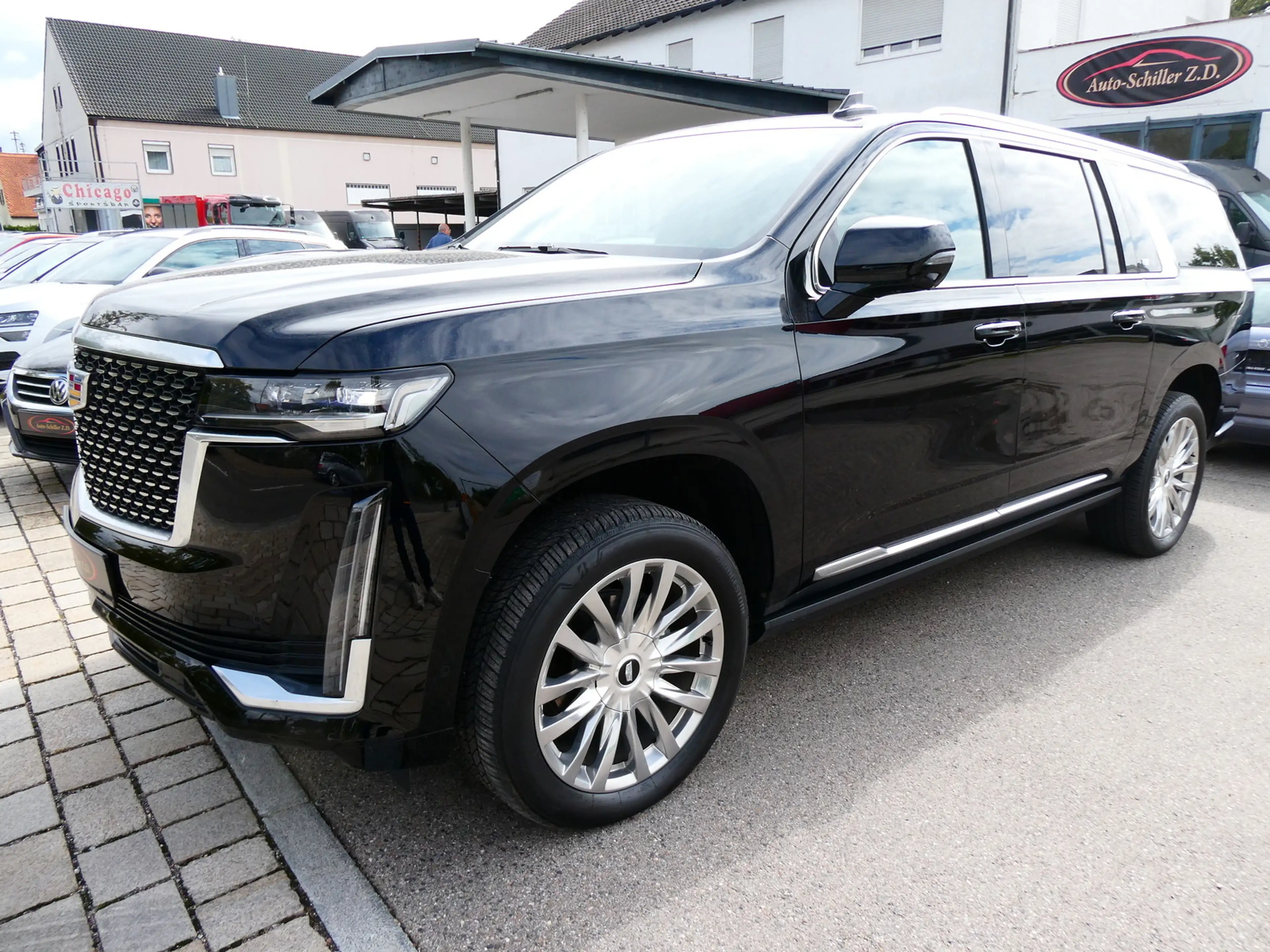 Cadillac Escalade 6.2 V8 LONG VOLL PANO+7SI+ENTERT