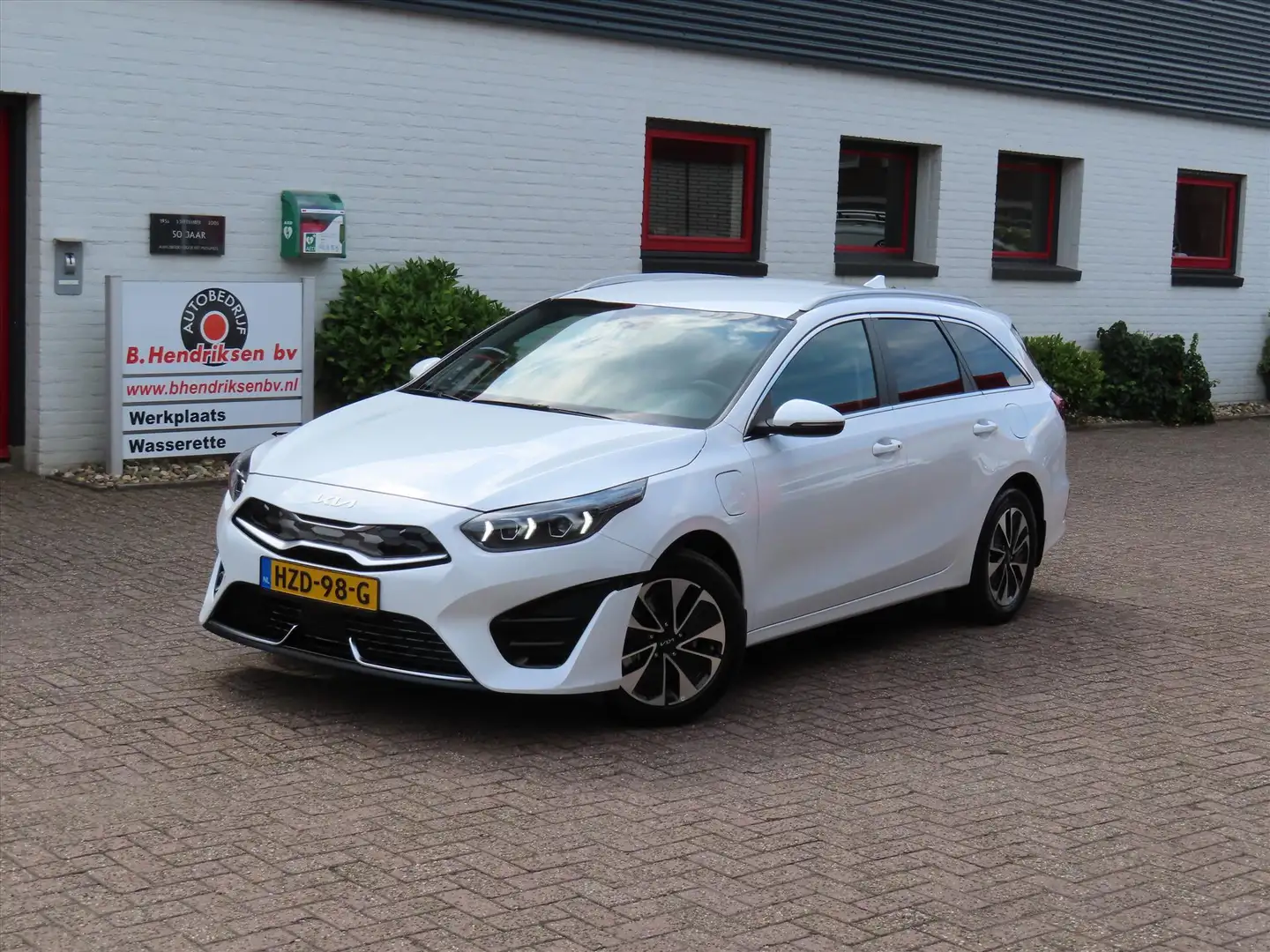 Kia Ceed SW / cee'd SW 1.6 GDI PHEV 141pk DCT6 DynamicPlusLine/ Nieuwe au Blanc - 1