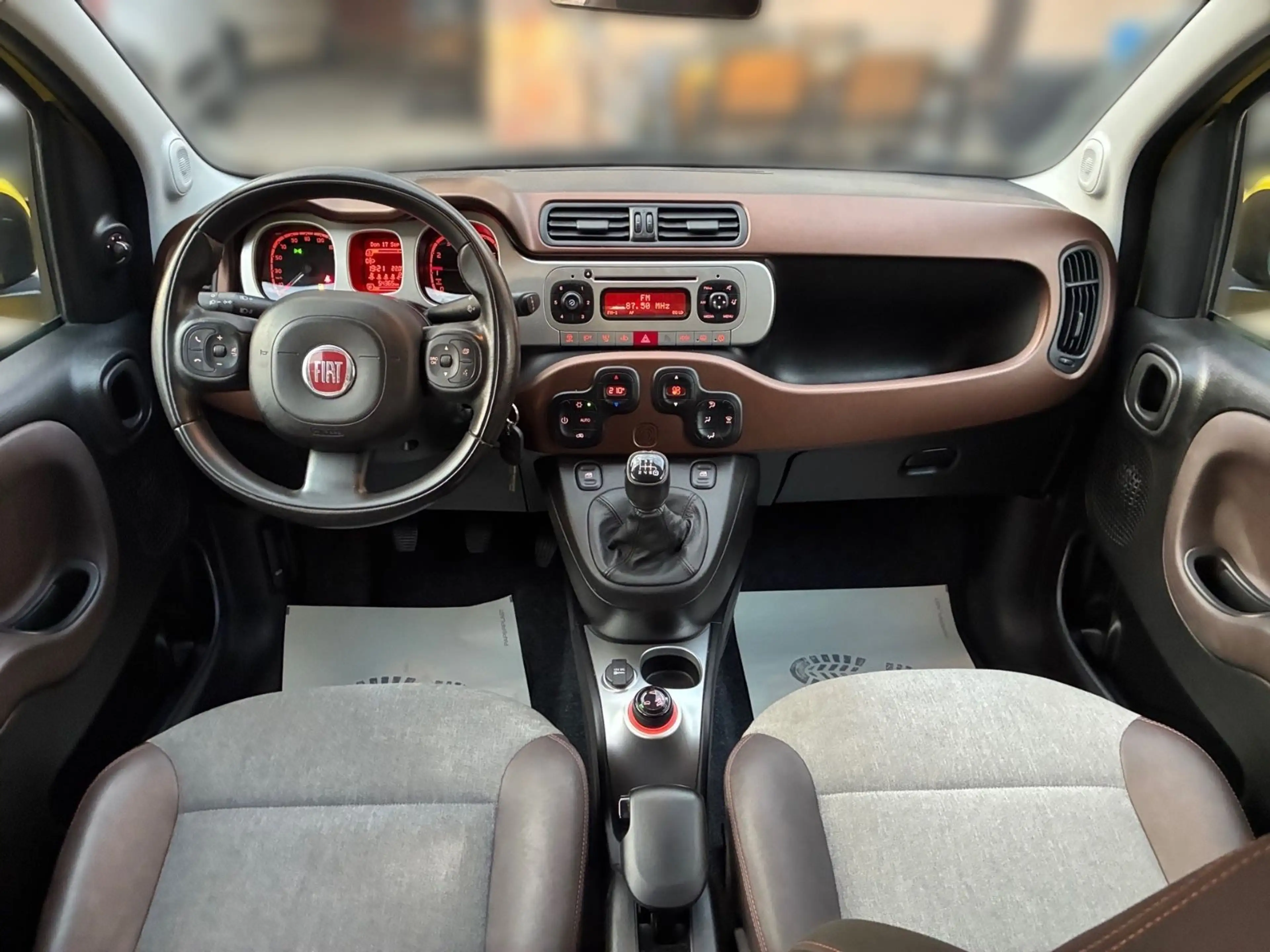 Fiat Panda Cross 4x4 Klima — photo 7