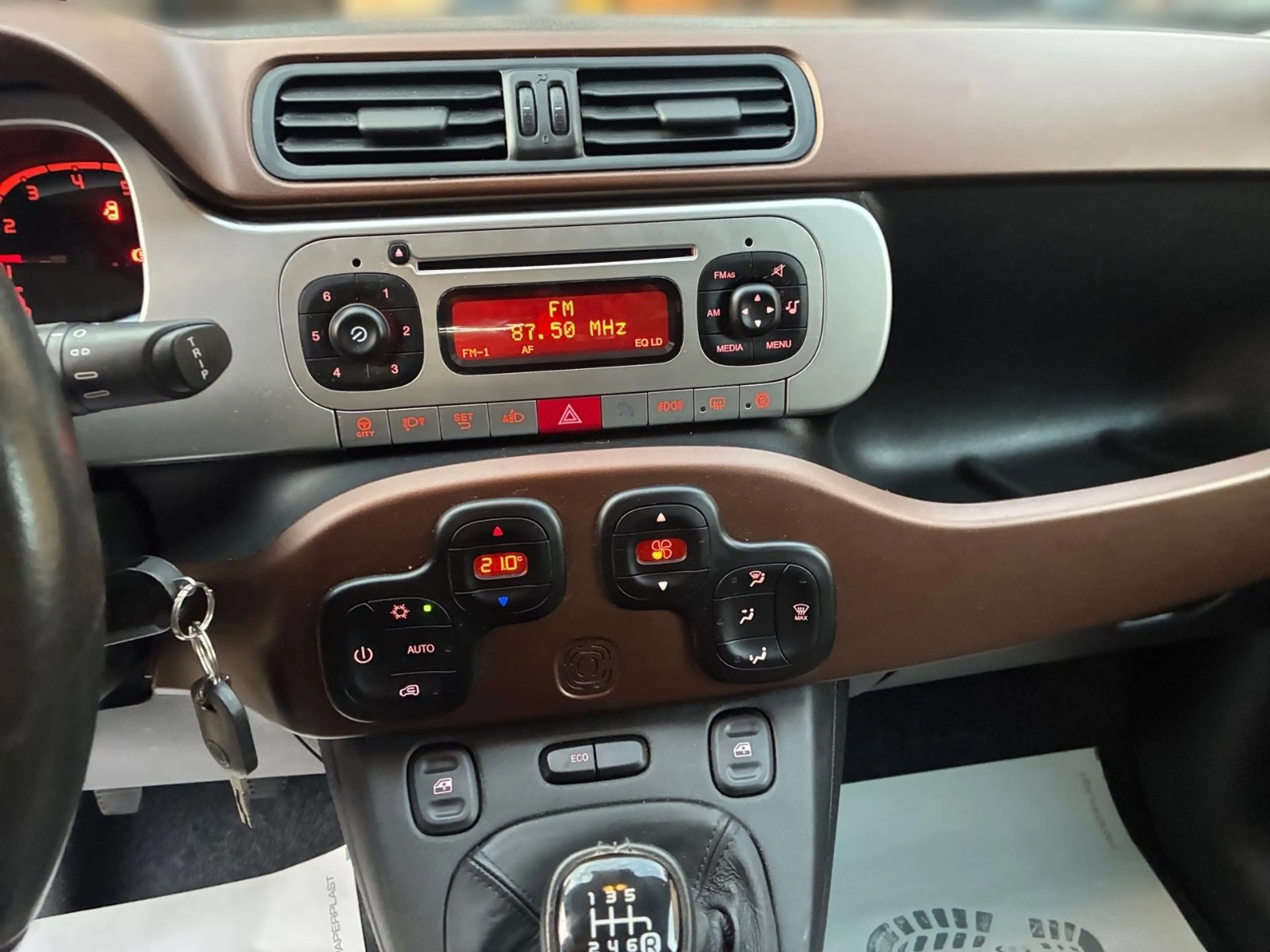 Fiat Panda Cross 4x4 Klima — photo 10