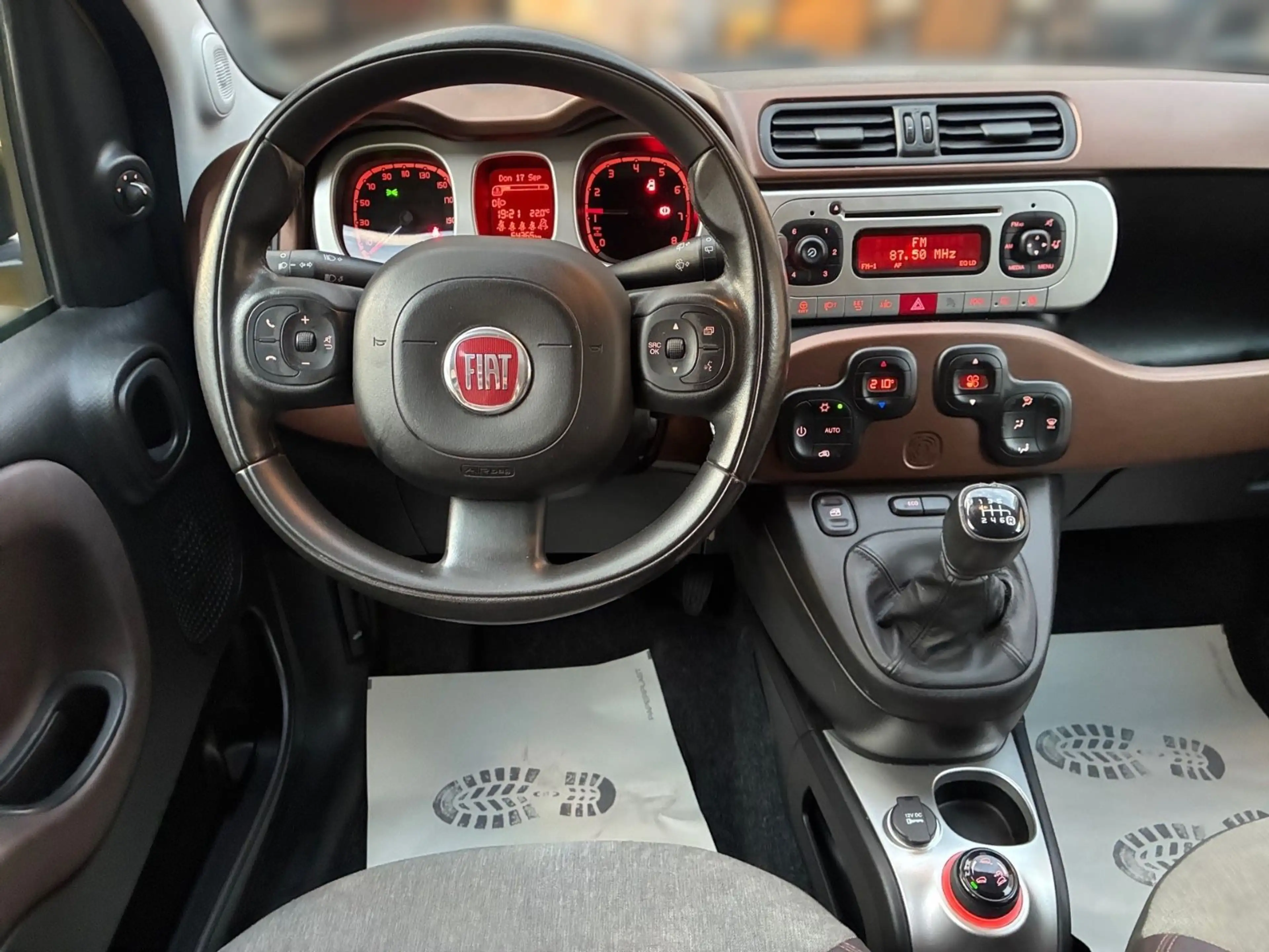 Fiat Panda Cross 4x4 Klima — photo 8