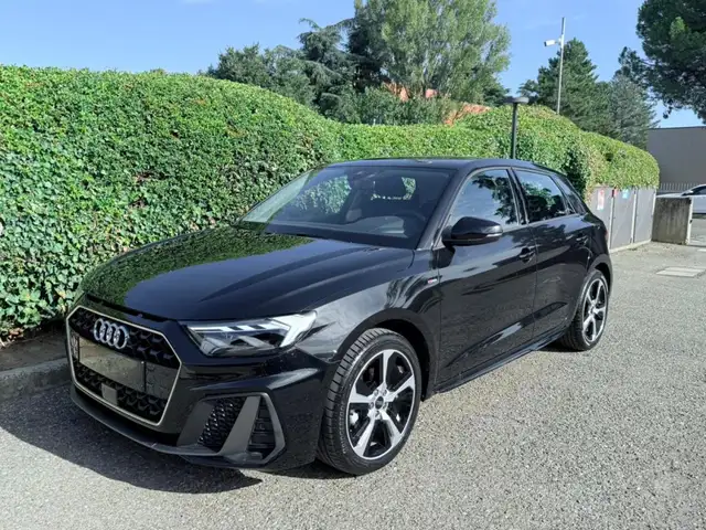 Audi A1 view 2
