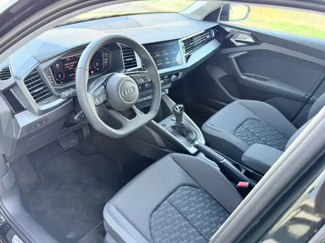 Audi A1 view 10