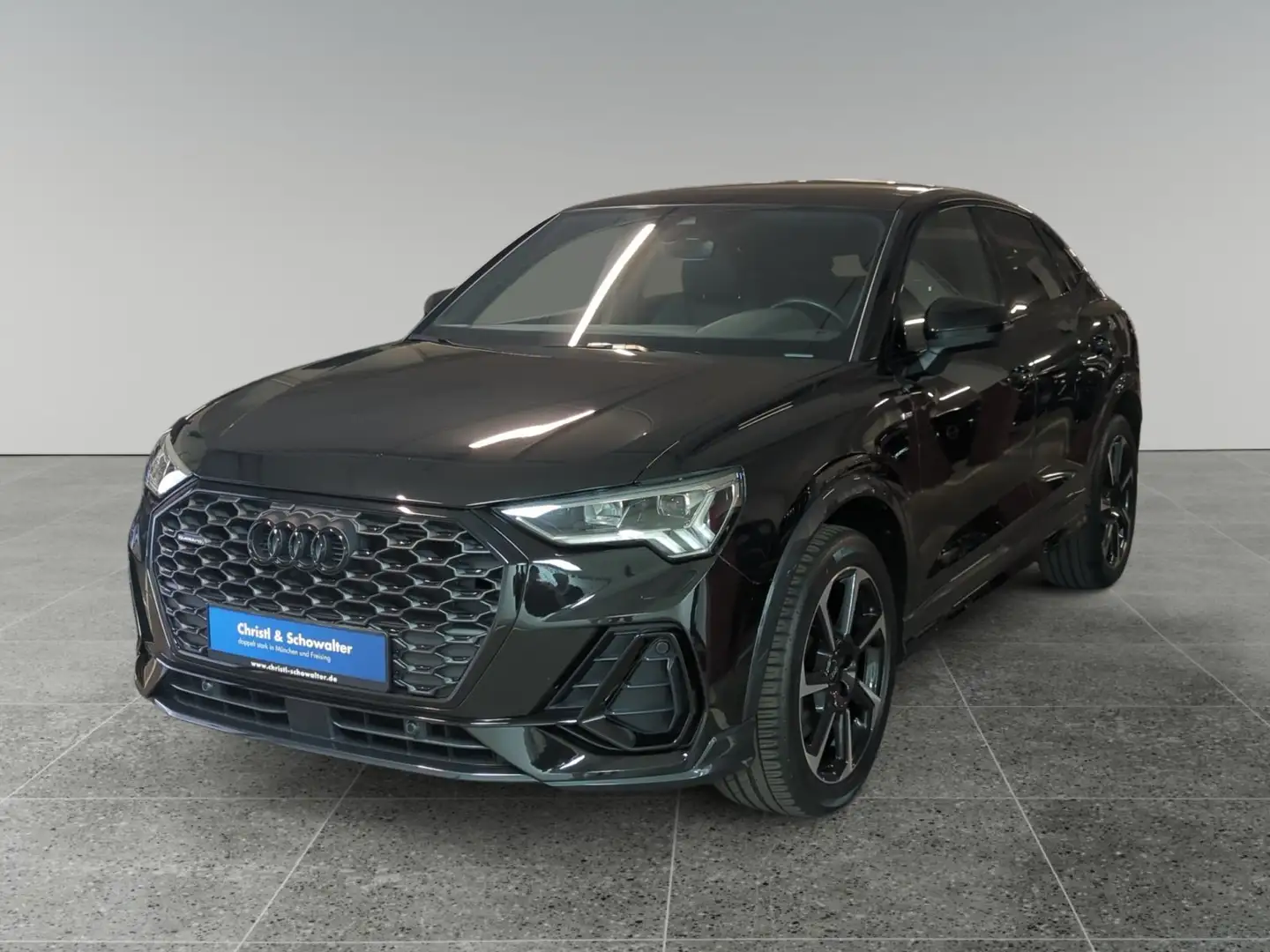 Audi Q3 Sportback 45 TFSI quat S line LED NAVI PANO Zwart - 2