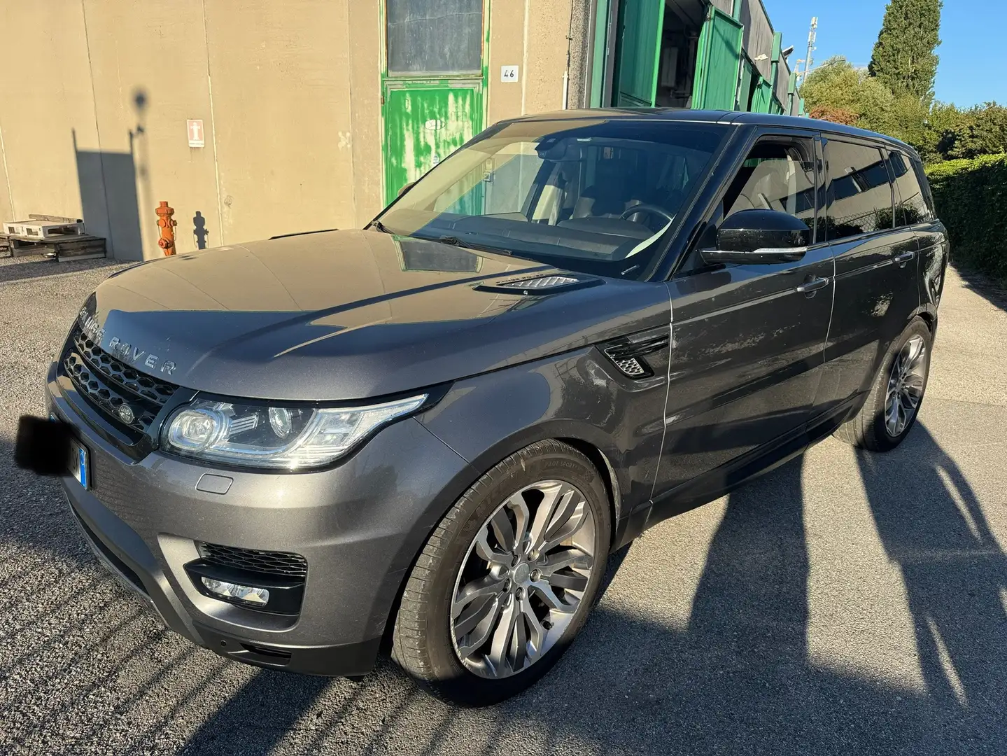 Land Rover Range Rover Sport Range Rover Sport II 3.0 tdV6 HSE Dynamic STRAFULL Gris - 2