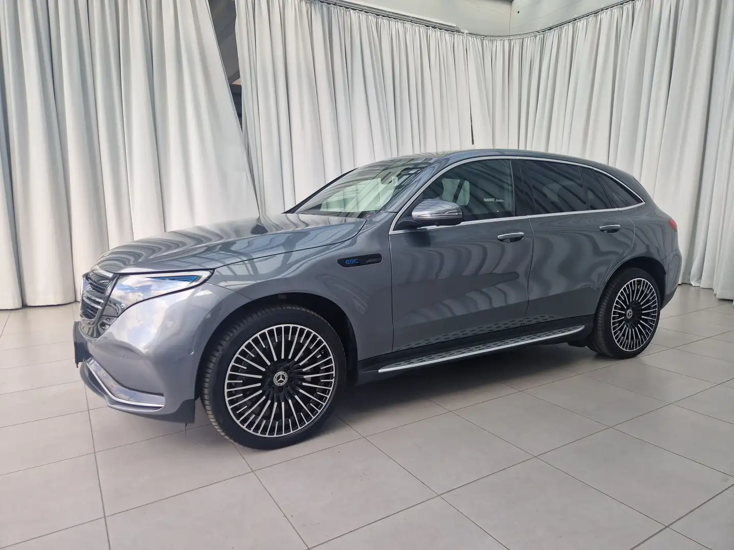Mercedes-Benz EQC 400 4MATIC Austria Edition Grau - 2