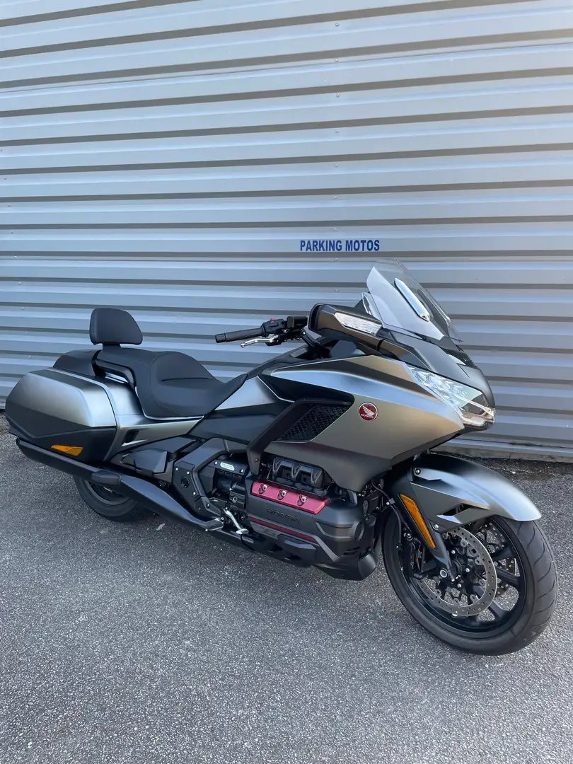 Honda Gold Wing Argent - 1
