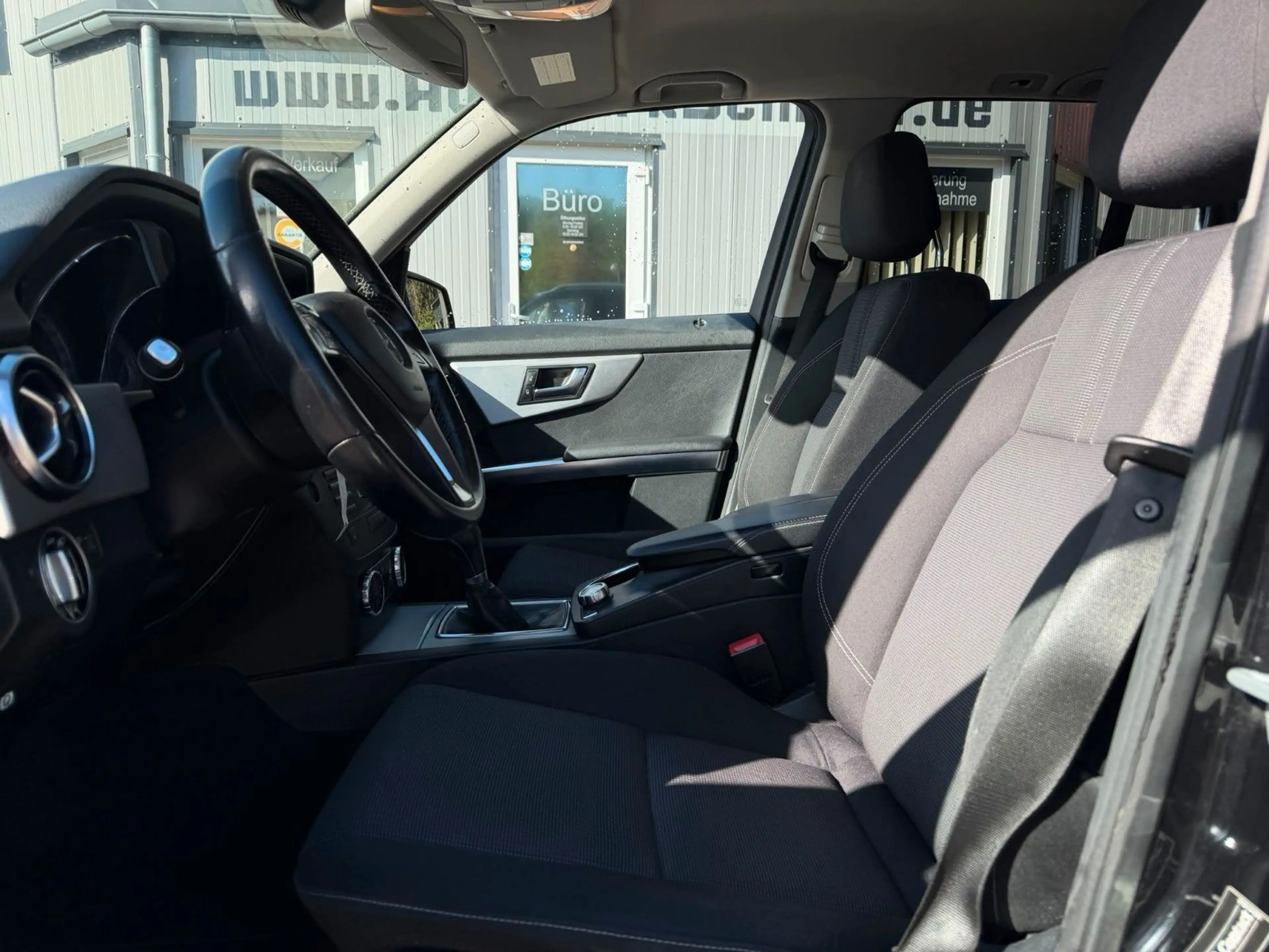 Mercedes-Benz GLK 200 CDI AHK°PDC°SZHG°NAVVI°ALLWETTER°17"ALU! — photo 9
