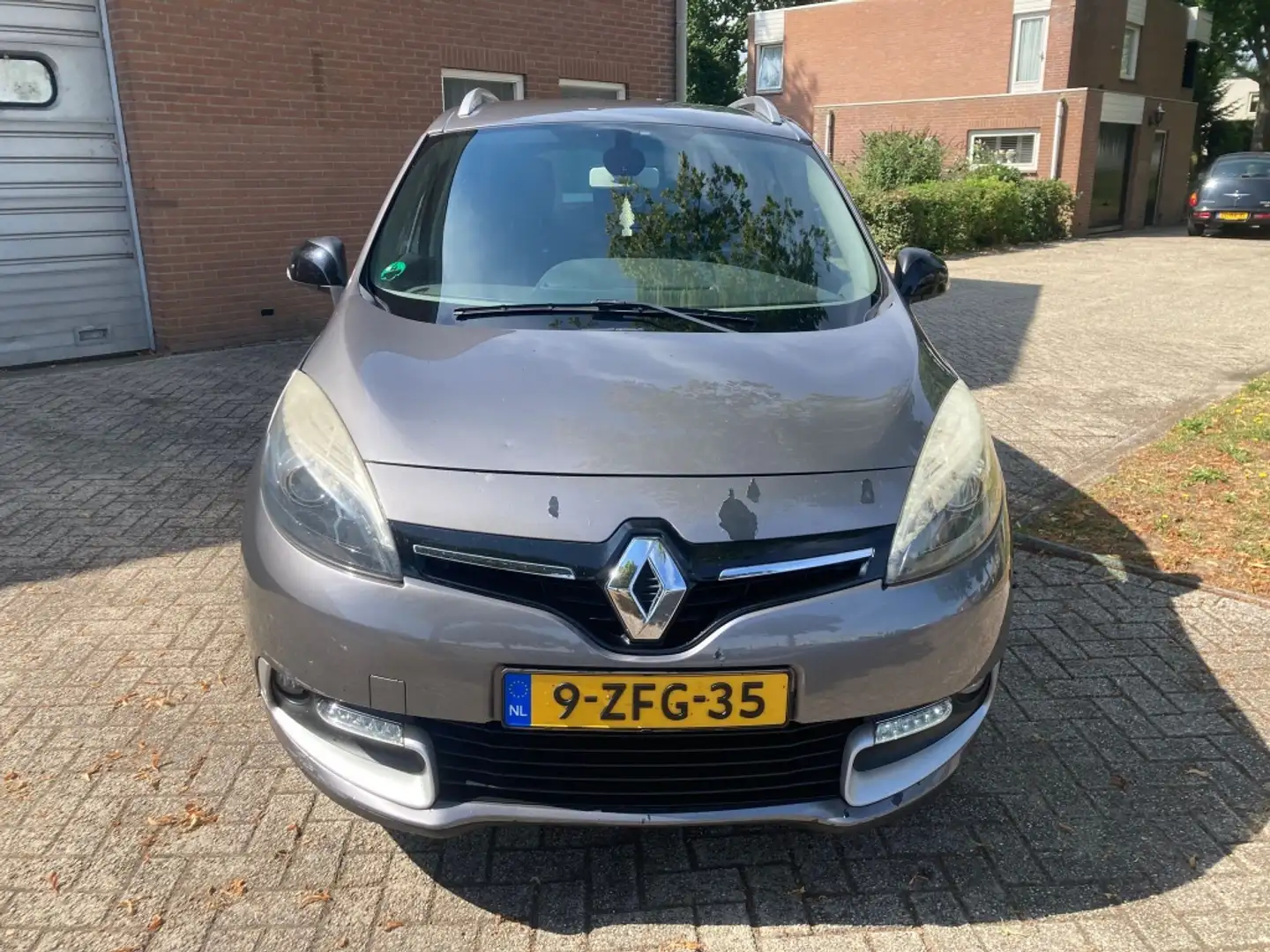 Renault Grand Scenic 1.5 dCi Limited 7p. Grijs - 2
