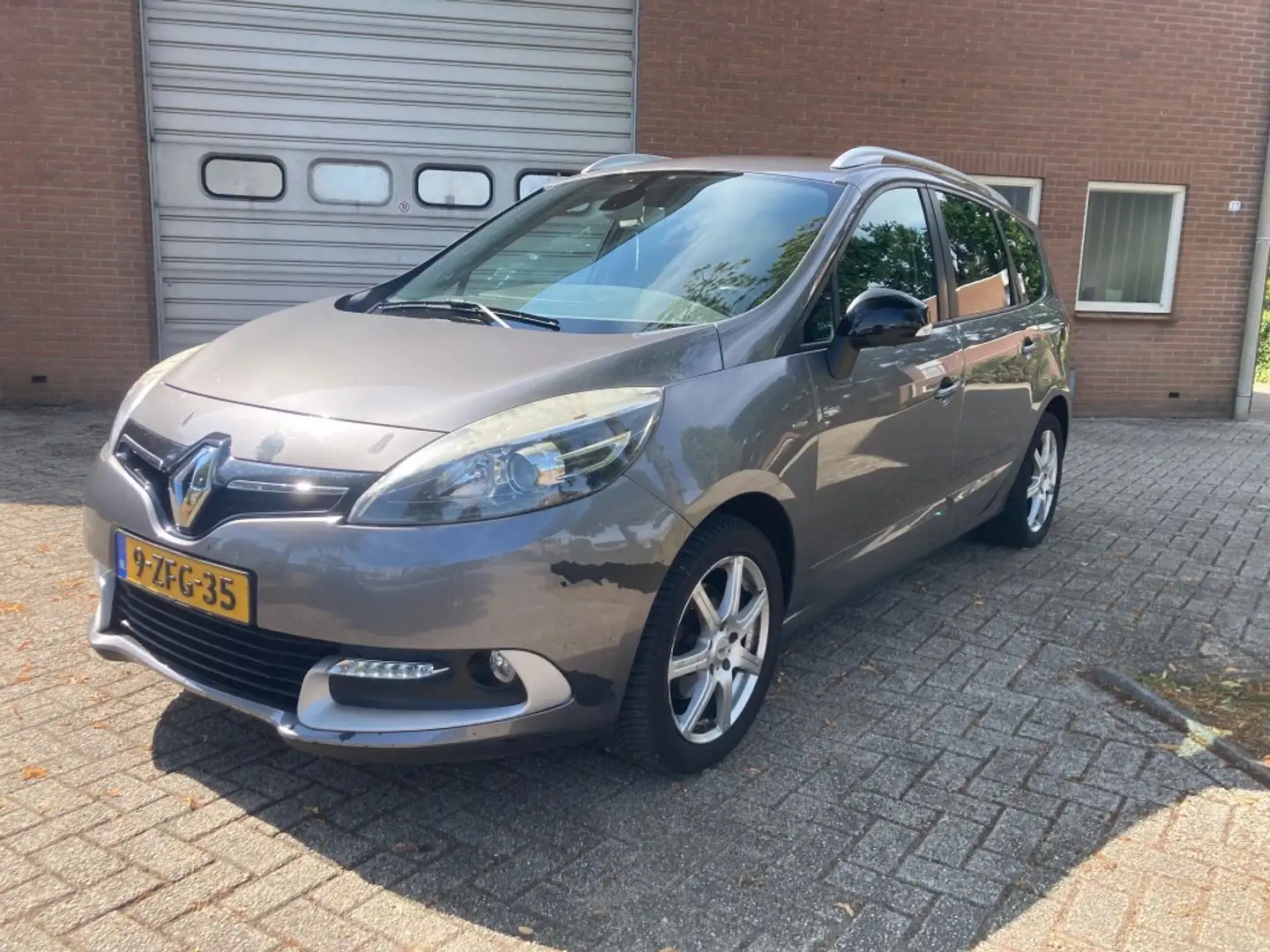 Renault Grand Scenic 1.5 dCi Limited 7p. Grijs - 1