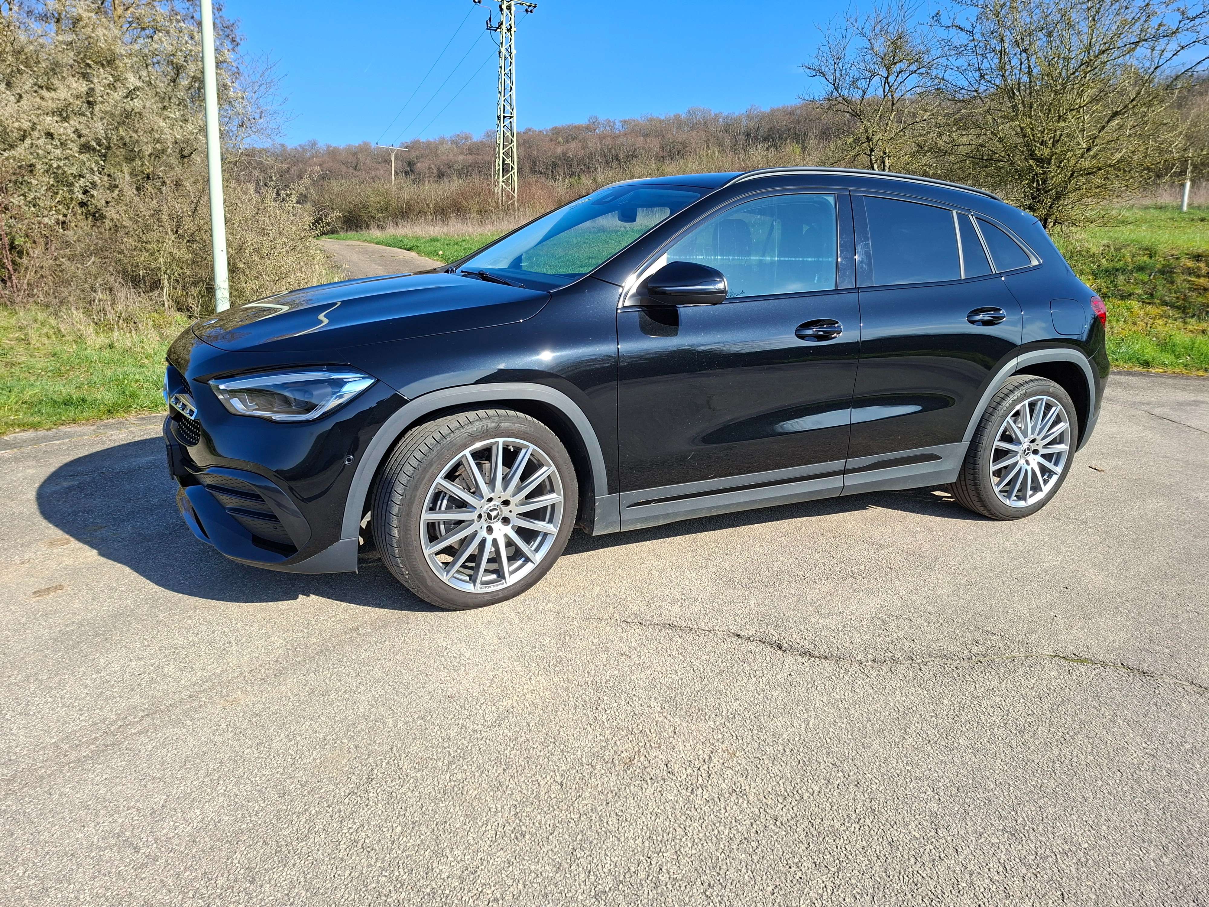 Second hand Mercedes Benz Gla-Class 220