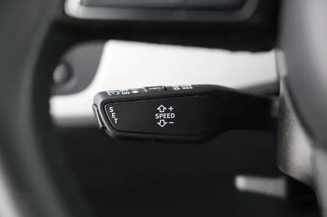 Audi A4 view 12