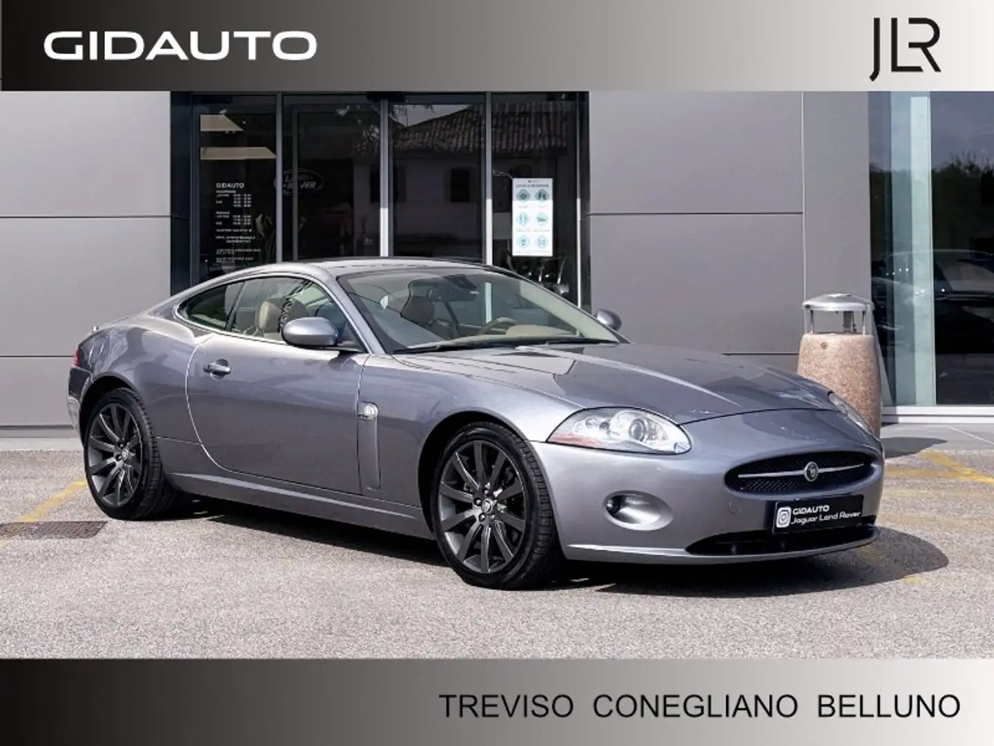 Jaguar XK XK 4.2 V8 Coupé Grigio - 1