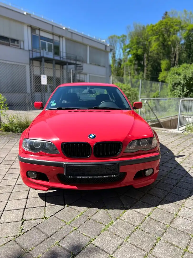 BMW 318 i Edition Sport M Paket Rot - 2
