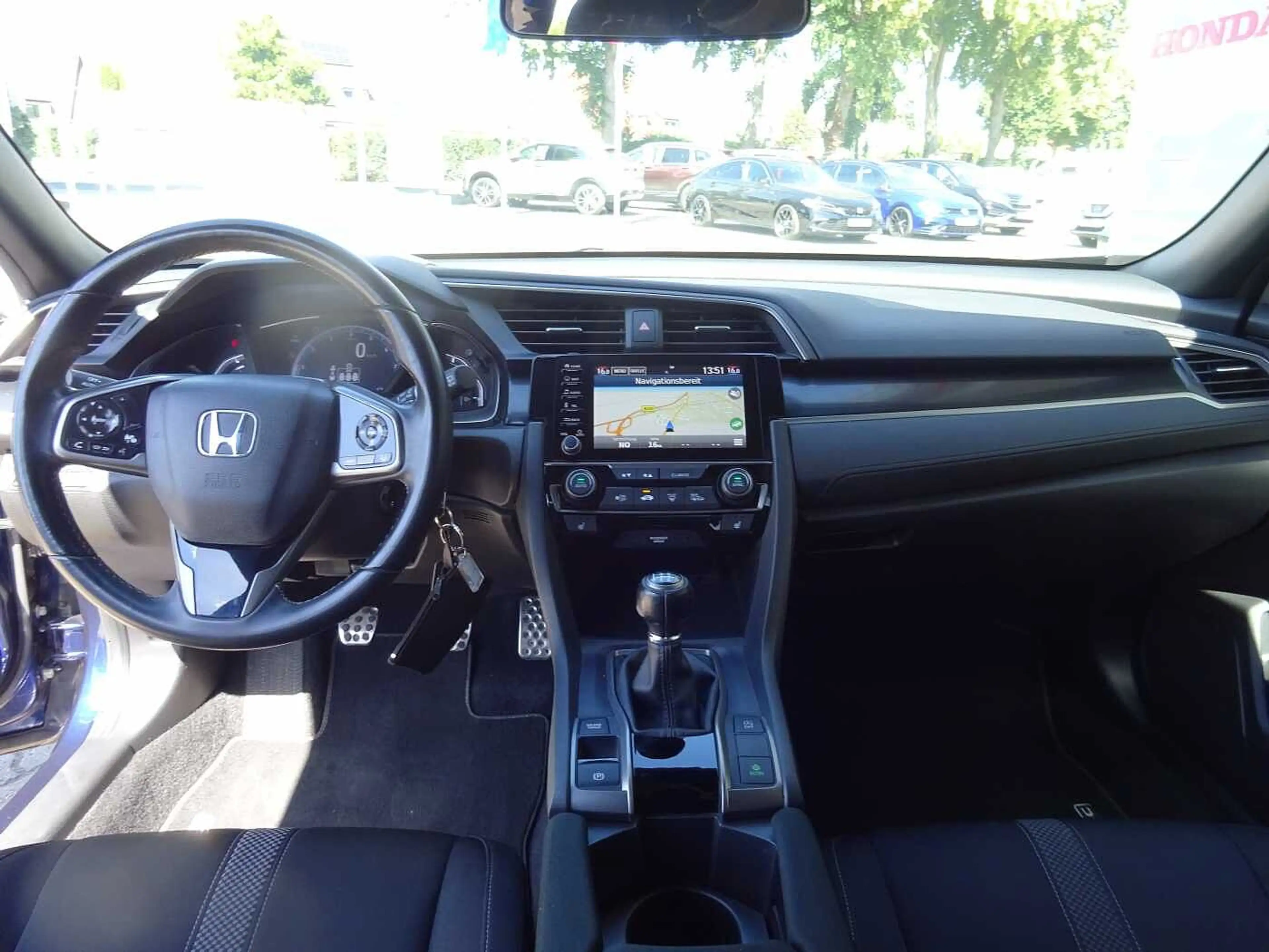 Honda Civic 1.0 i-VTEC Turbo Elegance — photo 8
