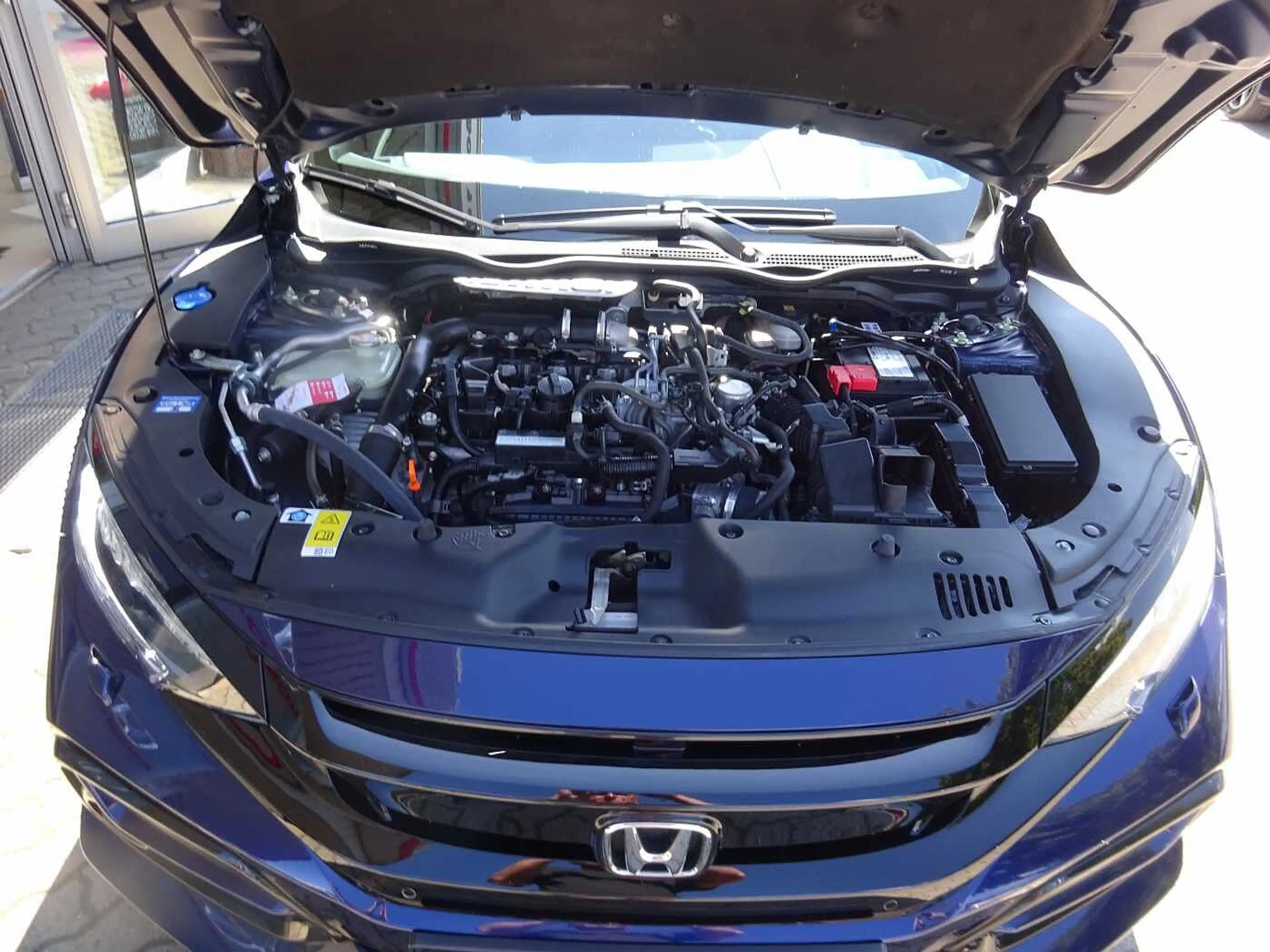 Honda Civic 1.0 i-VTEC Turbo Elegance — photo 12