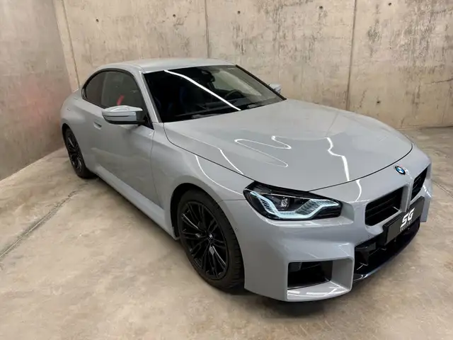 BMW M2 view 2