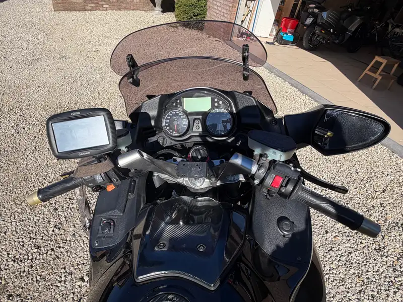 Kawasaki GTR 1400 - foto 5