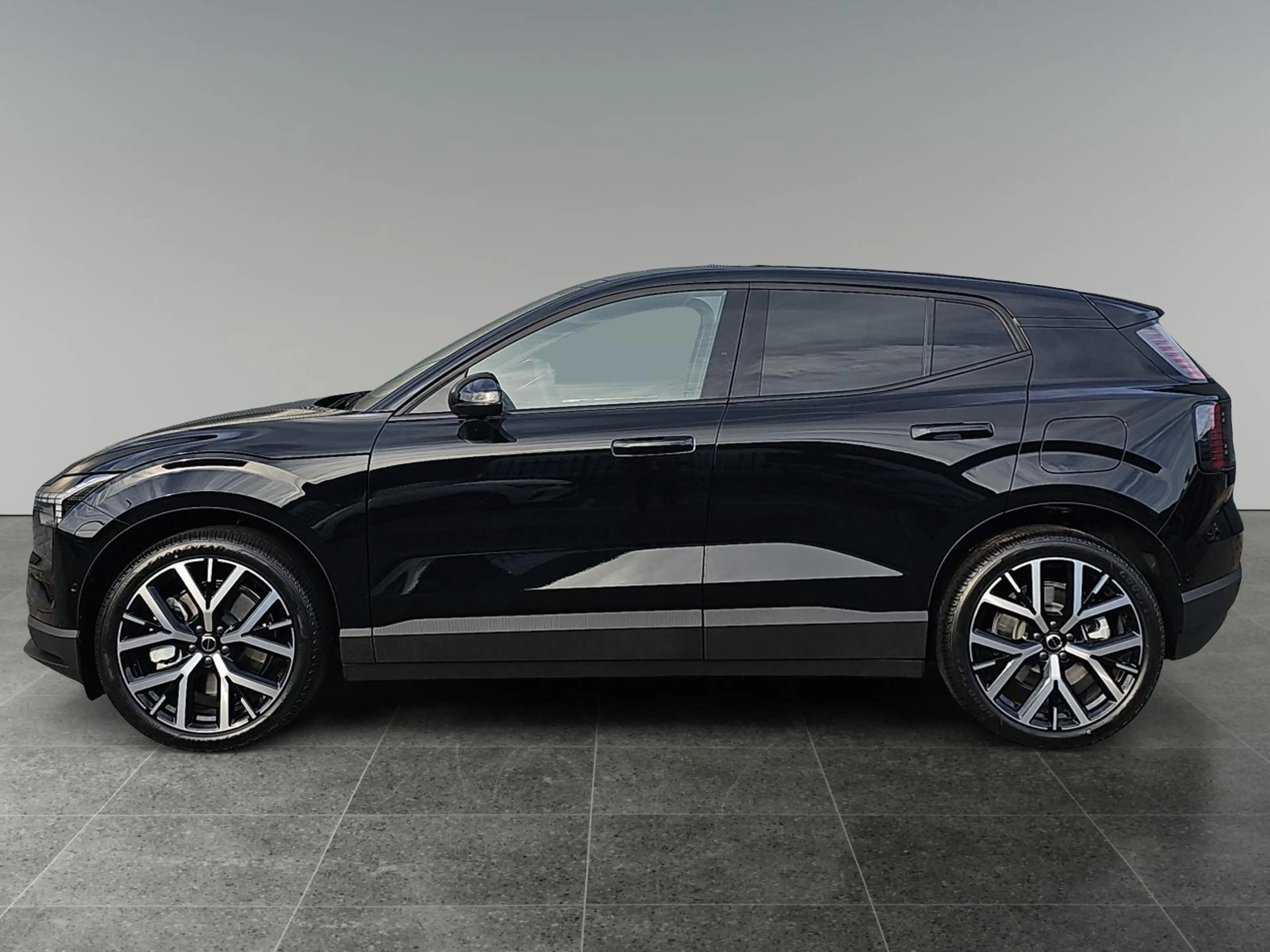 Volvo EX30 P8 AWD Ultra Black Edition Europa 69 kWh | Panoram — photo 2
