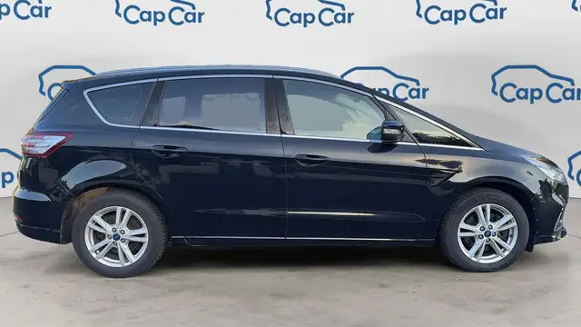 Ford S-Max view 4
