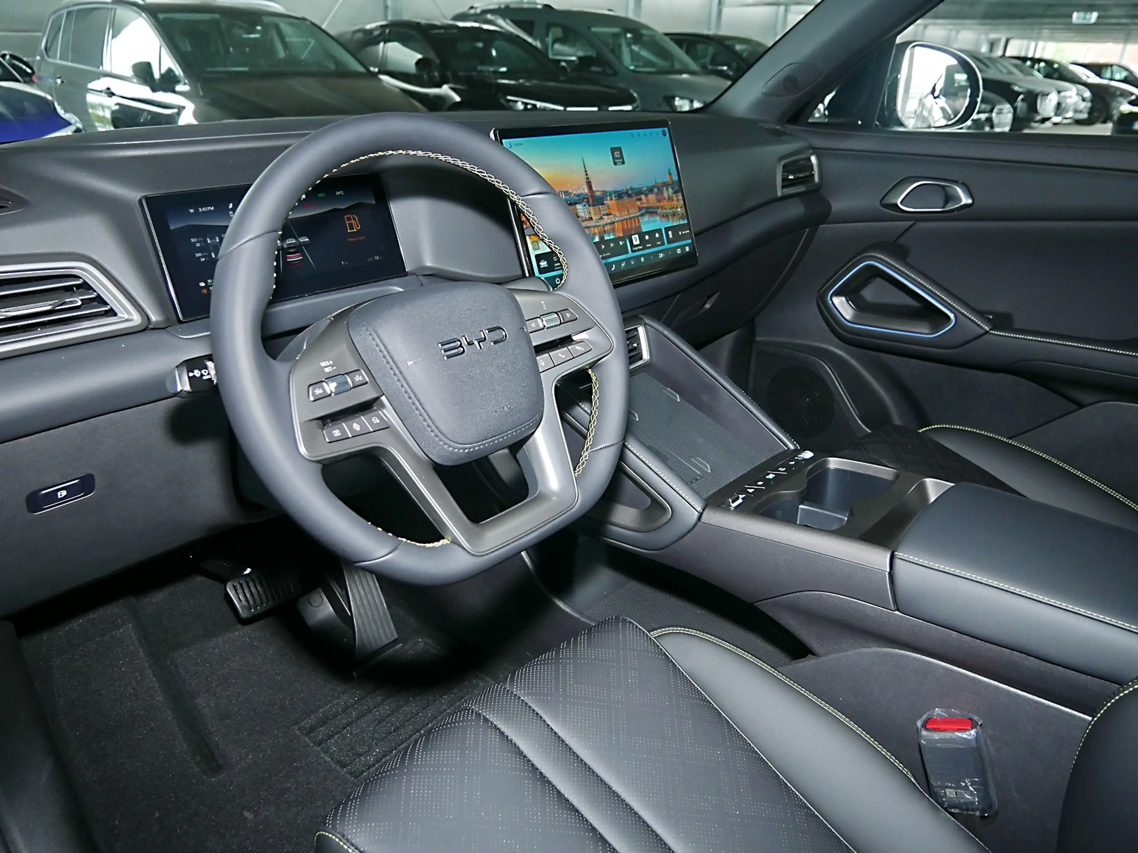 BYD Atto 2 DM-i Boost 156kW 360° Navi Pano 17"Alu VORLAUF — photo 7