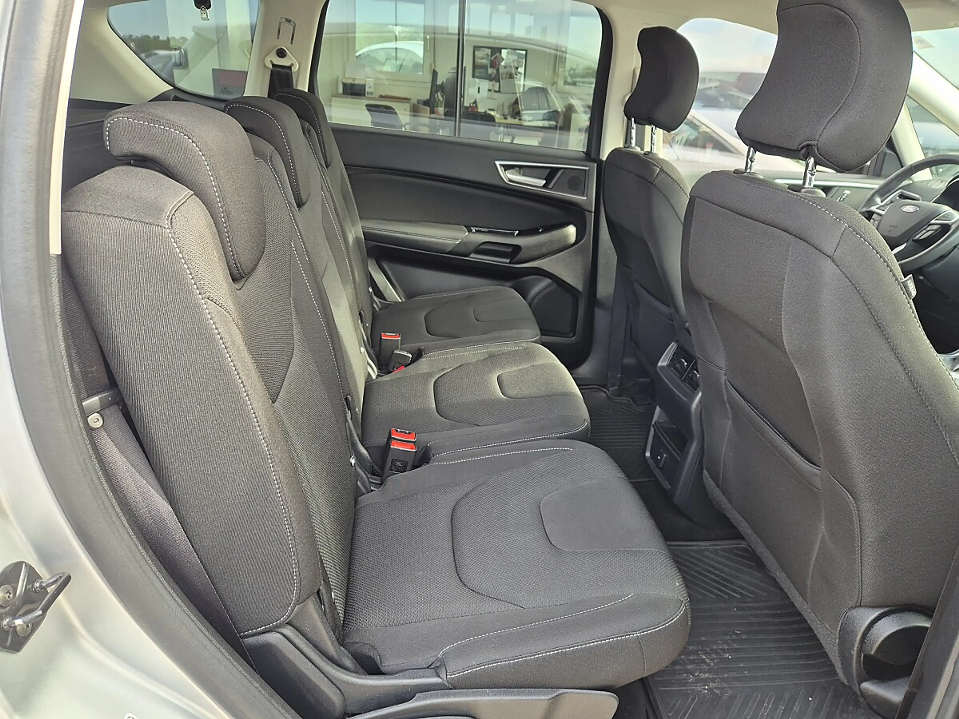 Ford S-Max S-MAX Titanium 2.0 TDCi Auto-Start/Stop Aut. — photo 14