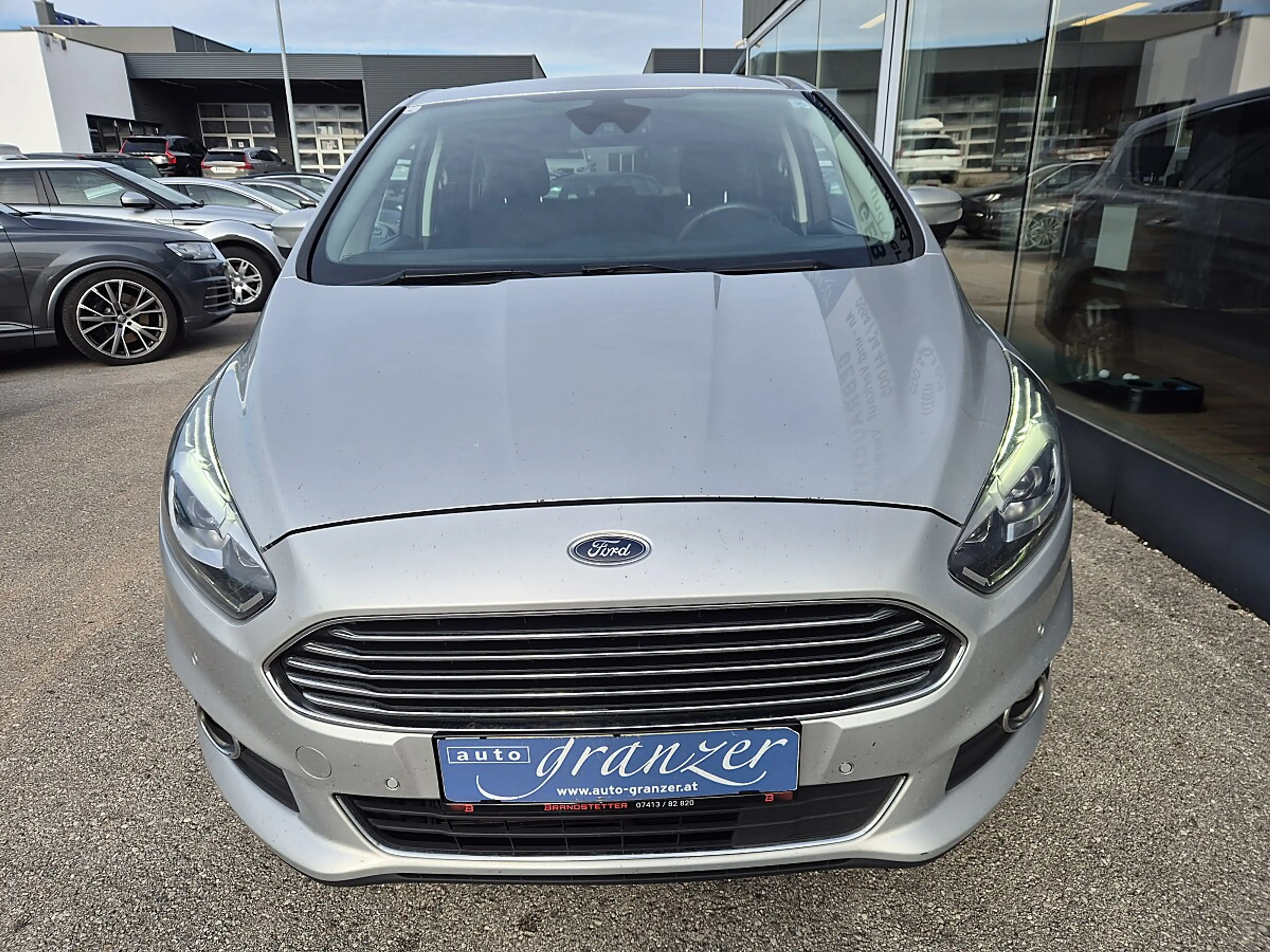 Ford S-Max S-MAX Titanium 2.0 TDCi Auto-Start/Stop Aut. — photo 3