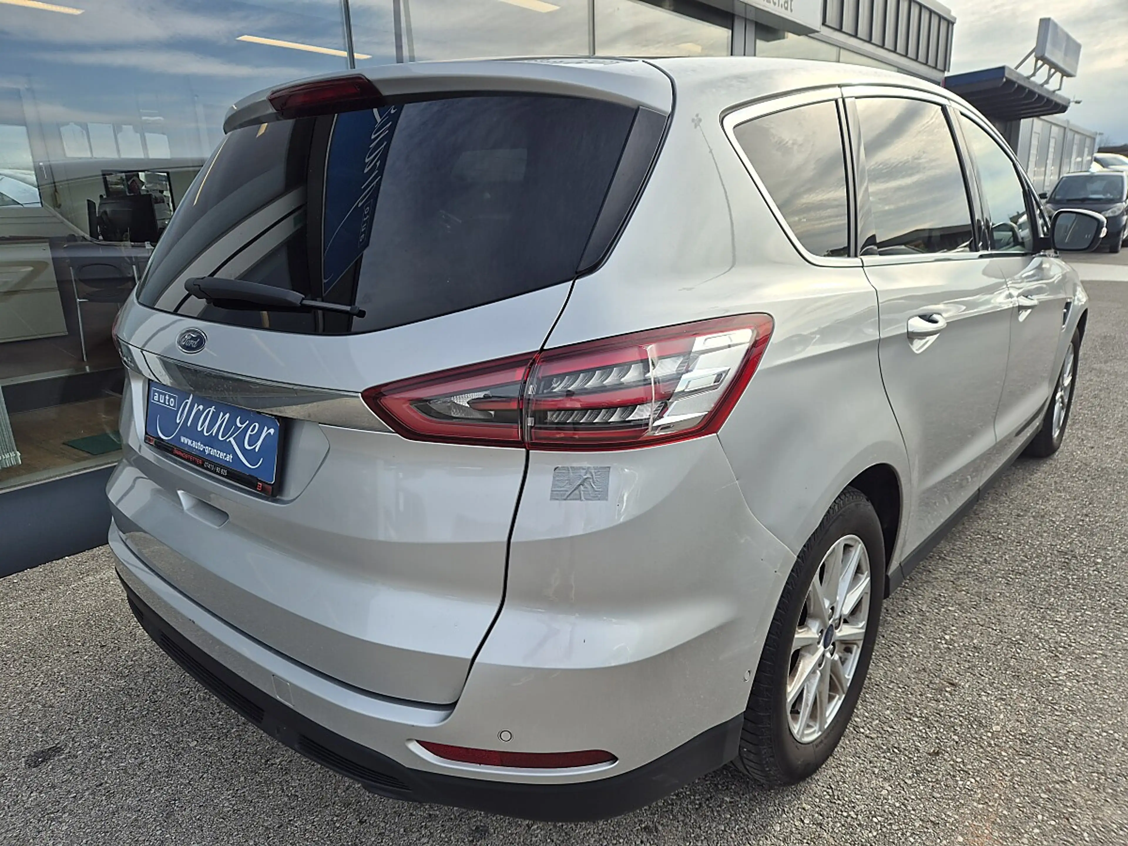 Ford S-Max S-MAX Titanium 2.0 TDCi Auto-Start/Stop Aut. — photo 5