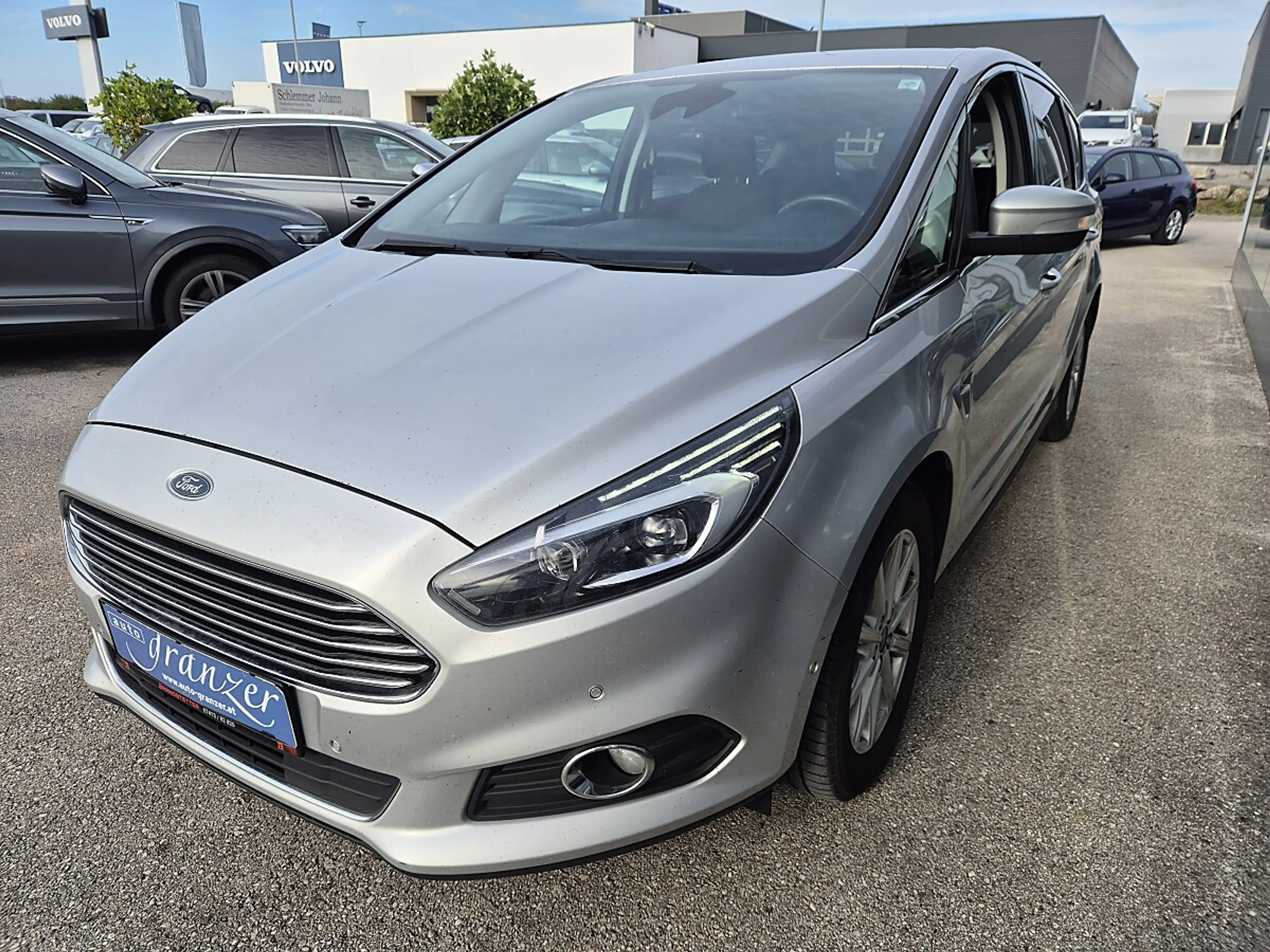 Ford S-Max S-MAX Titanium 2.0 TDCi Auto-Start/Stop Aut. — photo 4