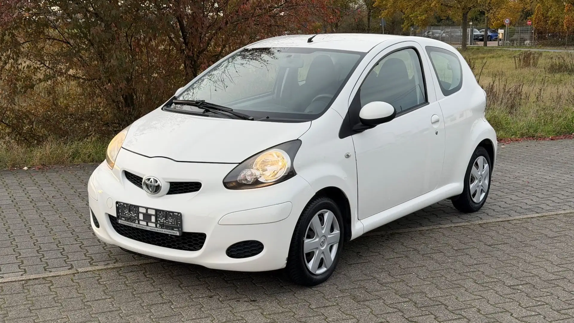 Toyota Aygo AYGO Cool*KLIMA*ZV*EFH*GUTER ZUSTAND* Blanc - 1