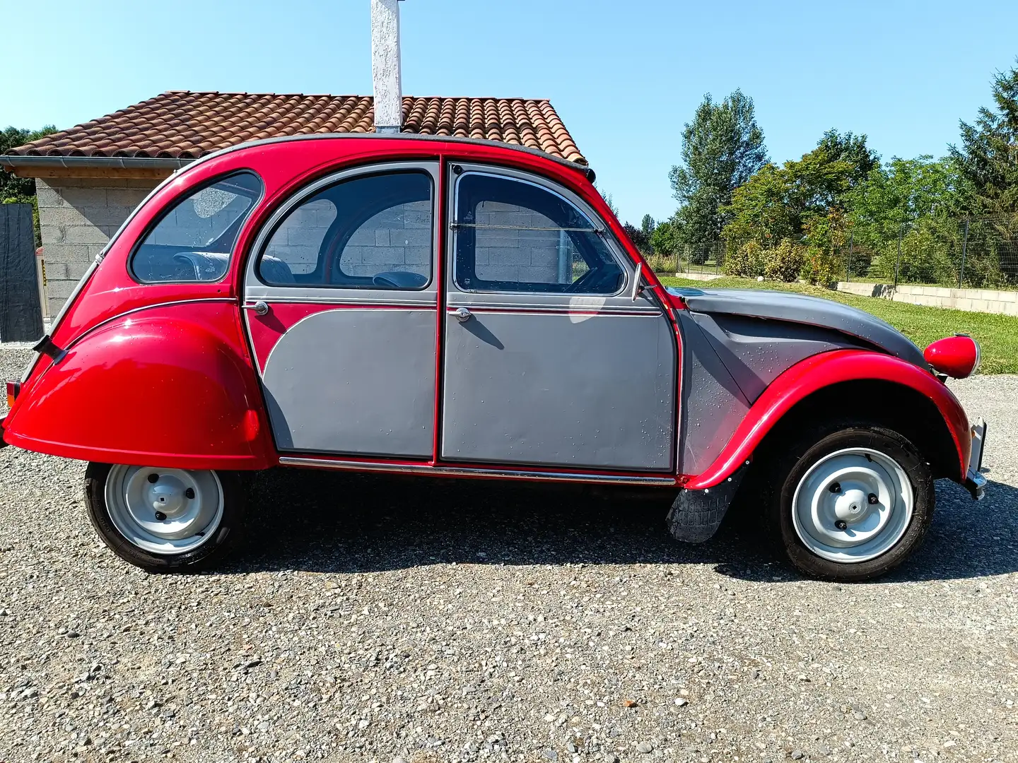 Citroen 2CV 2 CV 6 Special Rouge - 2