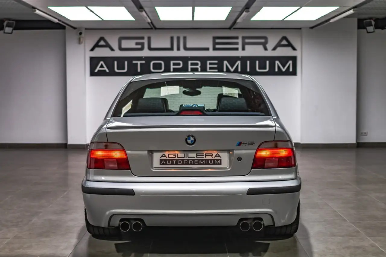 BMW M5, foto 12