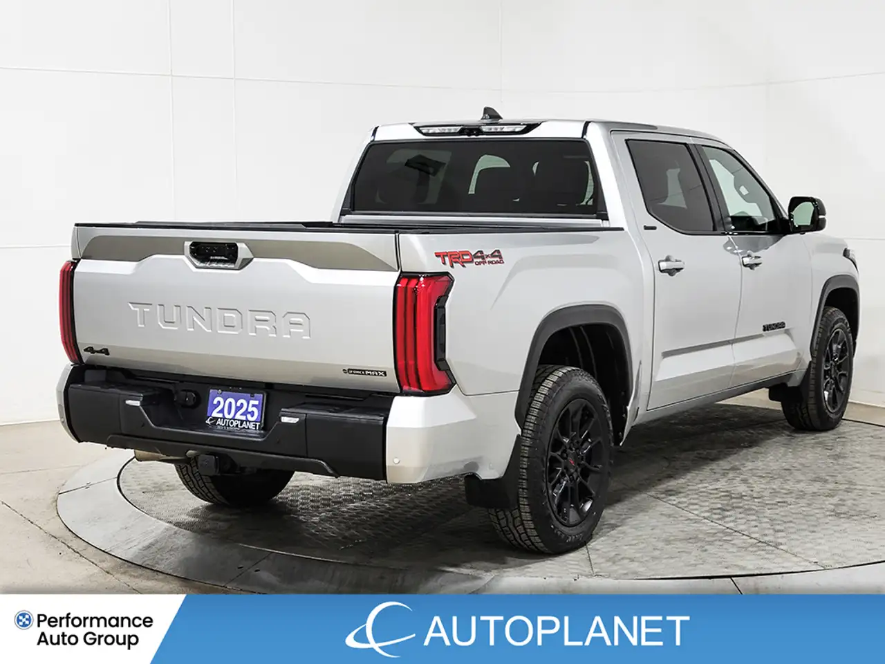 Toyota Tundra снимка Toyota Tundra