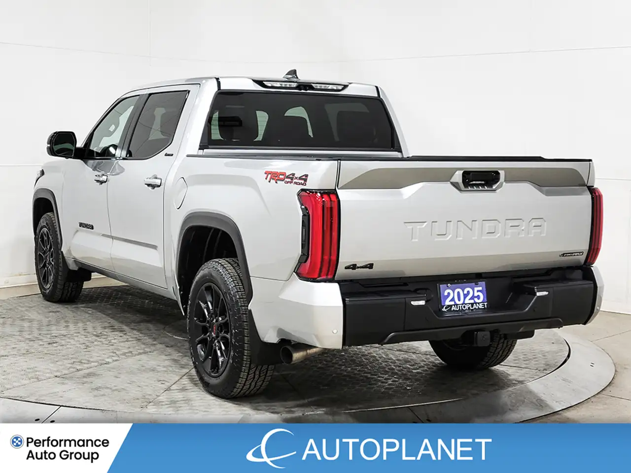 Toyota Tundra снимка Toyota Tundra