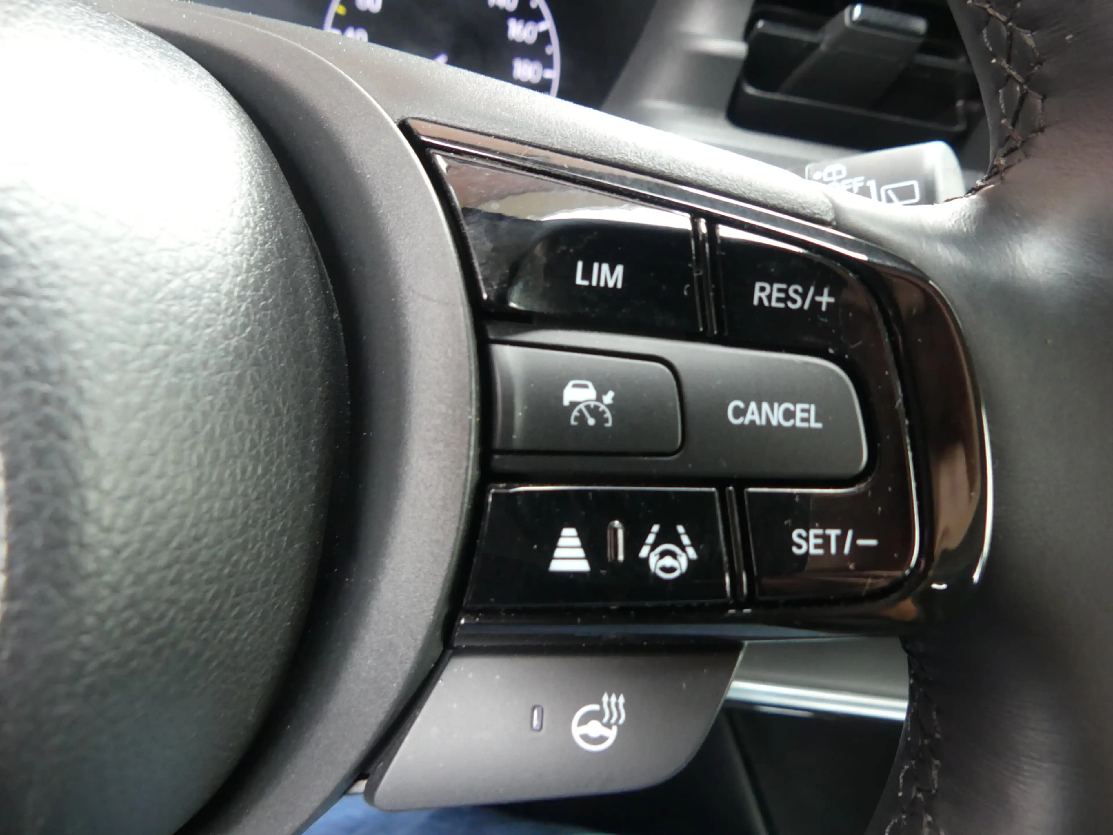 Honda HR-V 1.5 e:HEV Advance Style Plus — photo 17