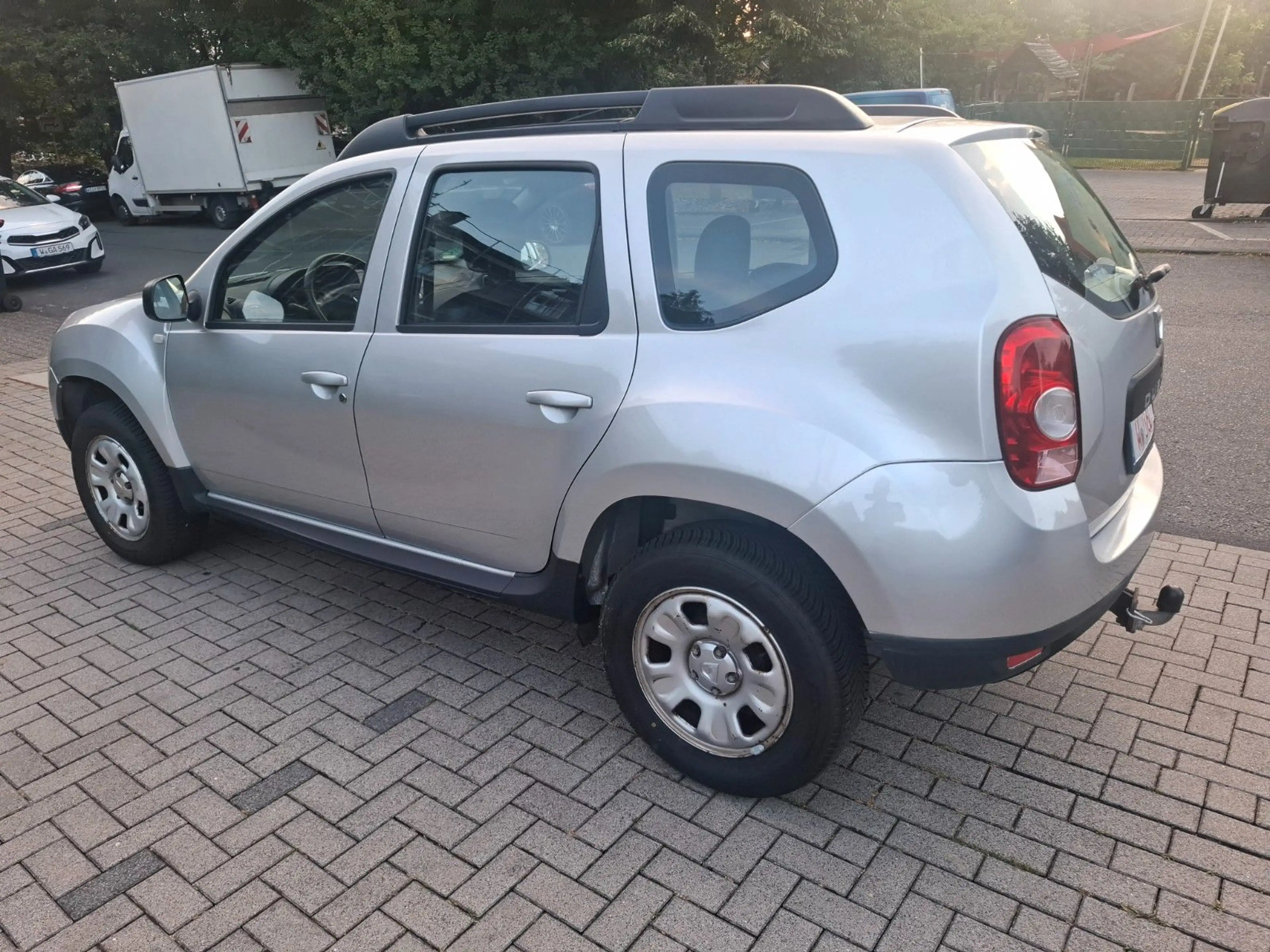 Dacia Duster I Laureate 4x2  1.6 TÜV NEU