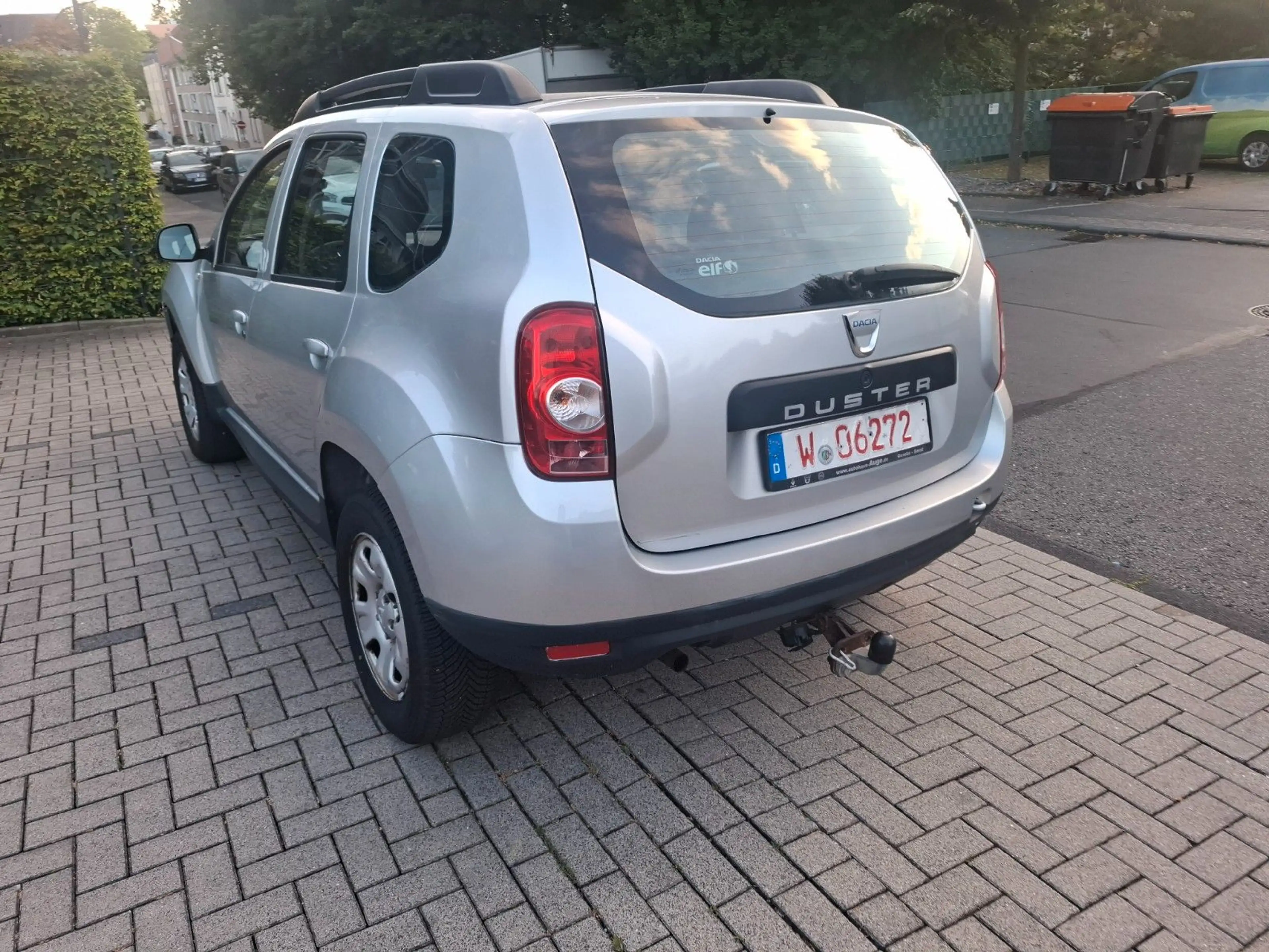 Dacia Duster I Laureate 4x2  1.6 TÜV NEU — photo 11