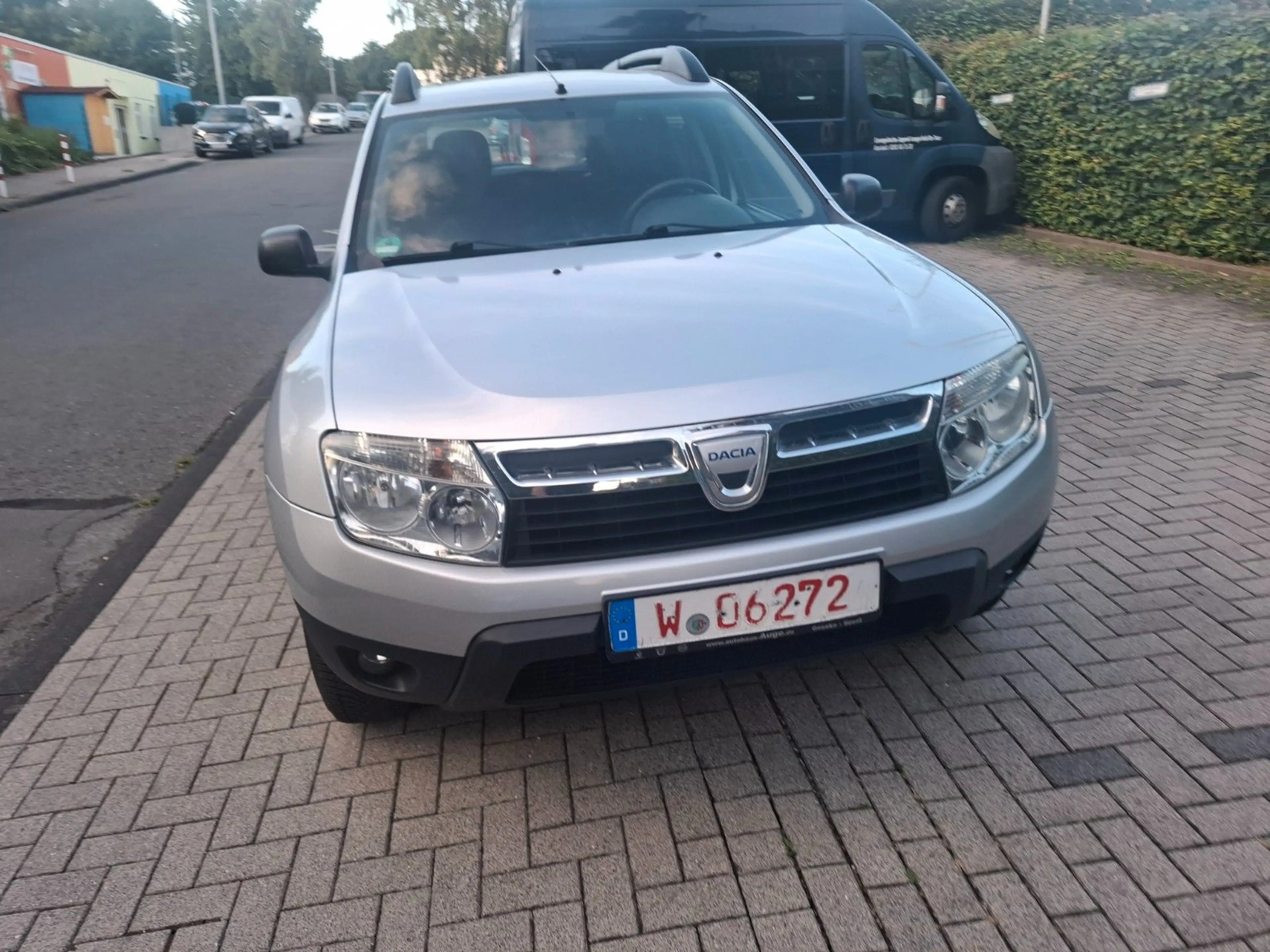 Dacia Duster I Laureate 4x2  1.6 TÜV NEU — photo 4