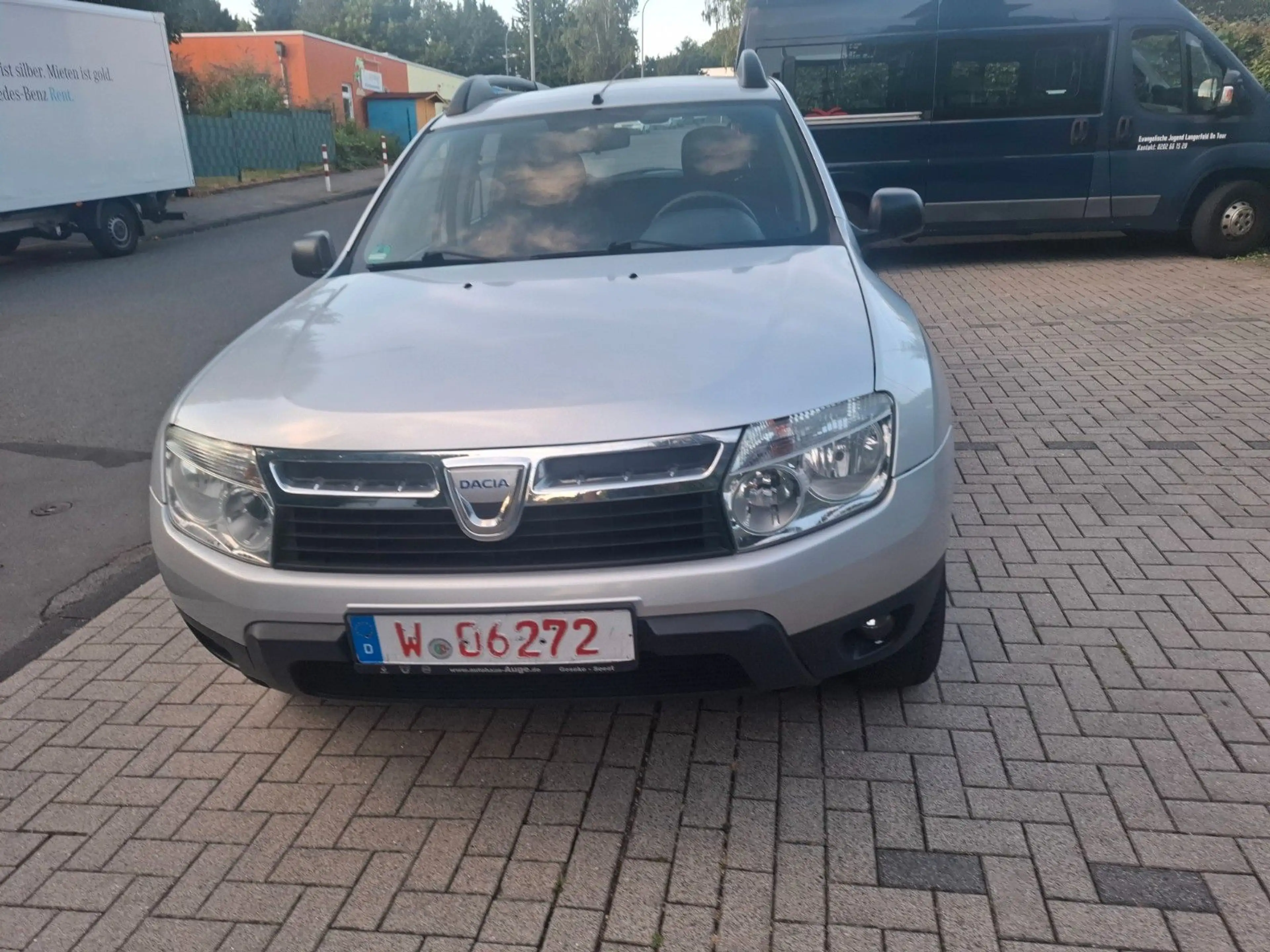 Dacia Duster I Laureate 4x2  1.6 TÜV NEU — photo 6