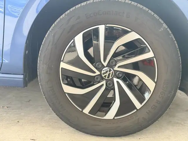 Volkswagen Polo view 16
