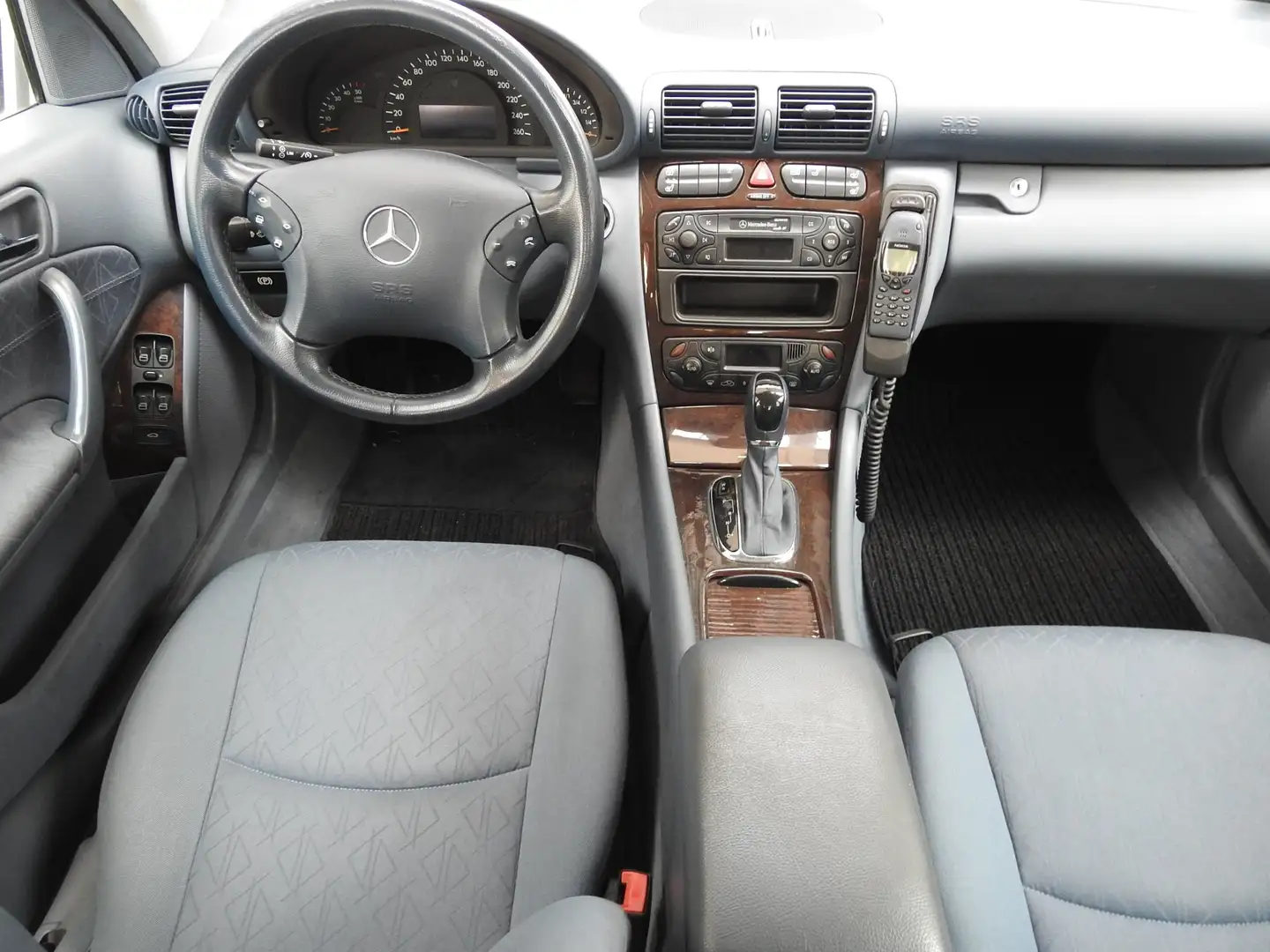 Mercedes-Benz C 220 CDI Automatik. XENON. Klimaautomatik. AHK ! Gümüş rengi - 2