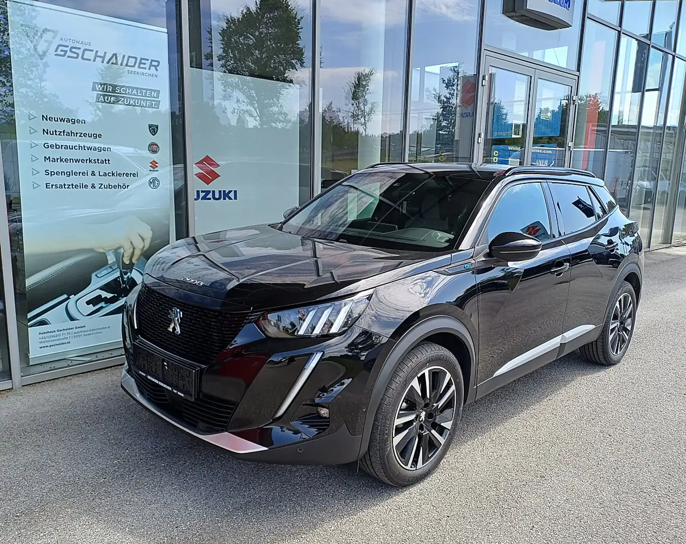 Peugeot e-2008 50kWh GT Schwarz - 1
